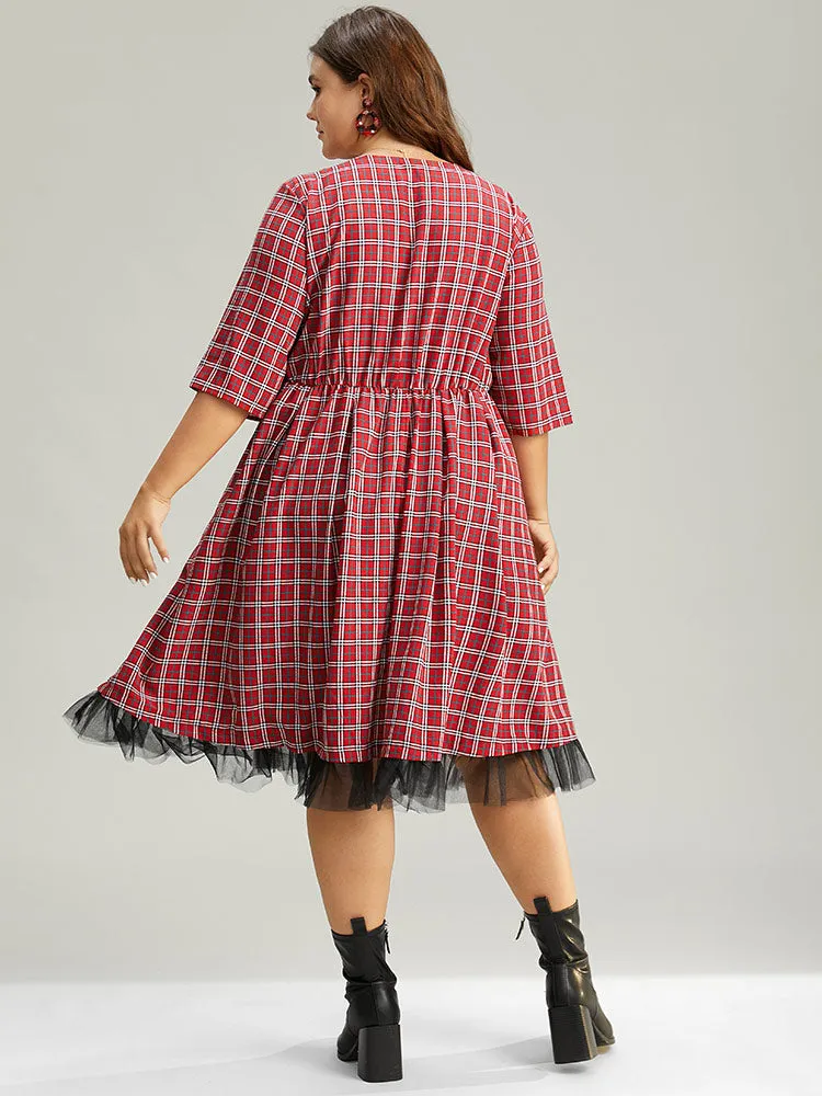 Christmas Plaid Mesh Patchwork Pleated Dress sold by Bloomchic product image thumbnail 3