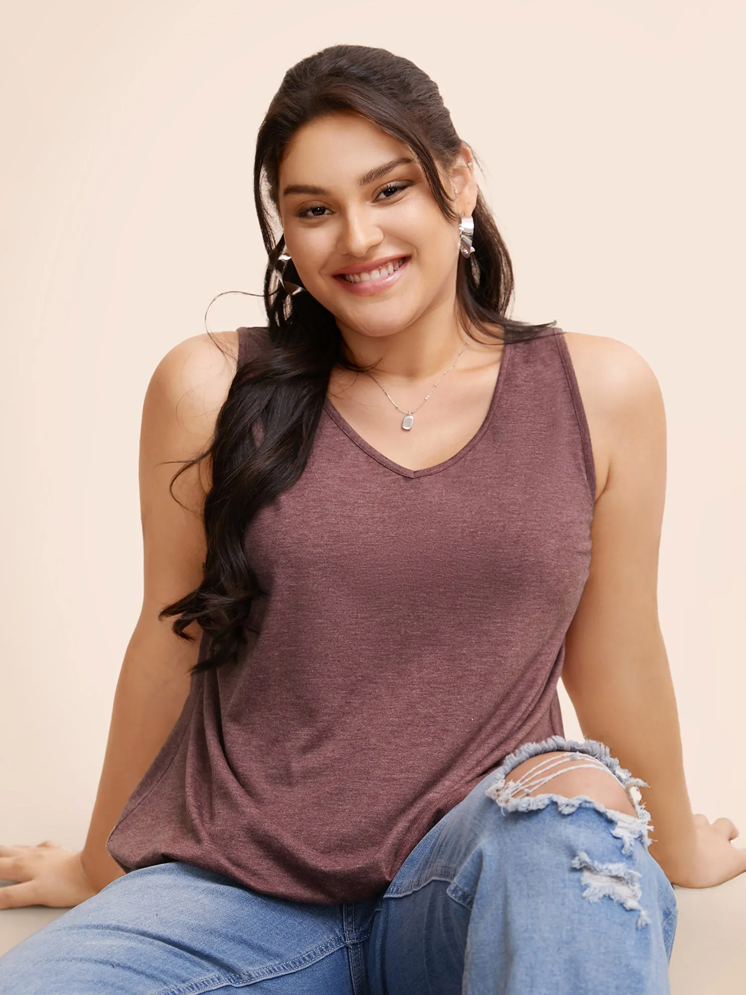 V Neck Solid Heather Gathered Tank Top sold by Bloomchic product image thumbnail 3