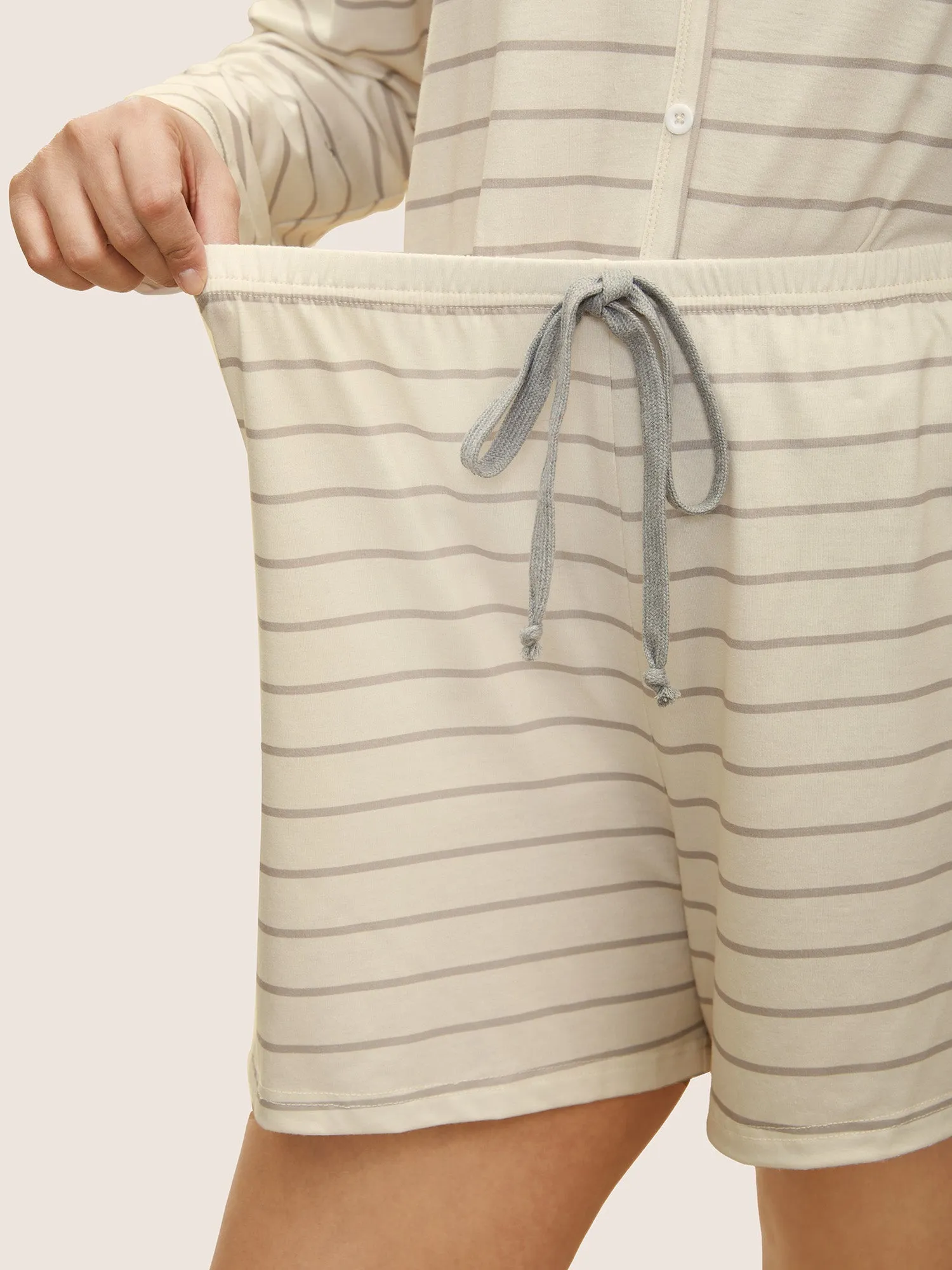 Striped Contrast Elastic Waist Drawstring Sleep Bottoms sold by Bloomchic product image thumbnail 4