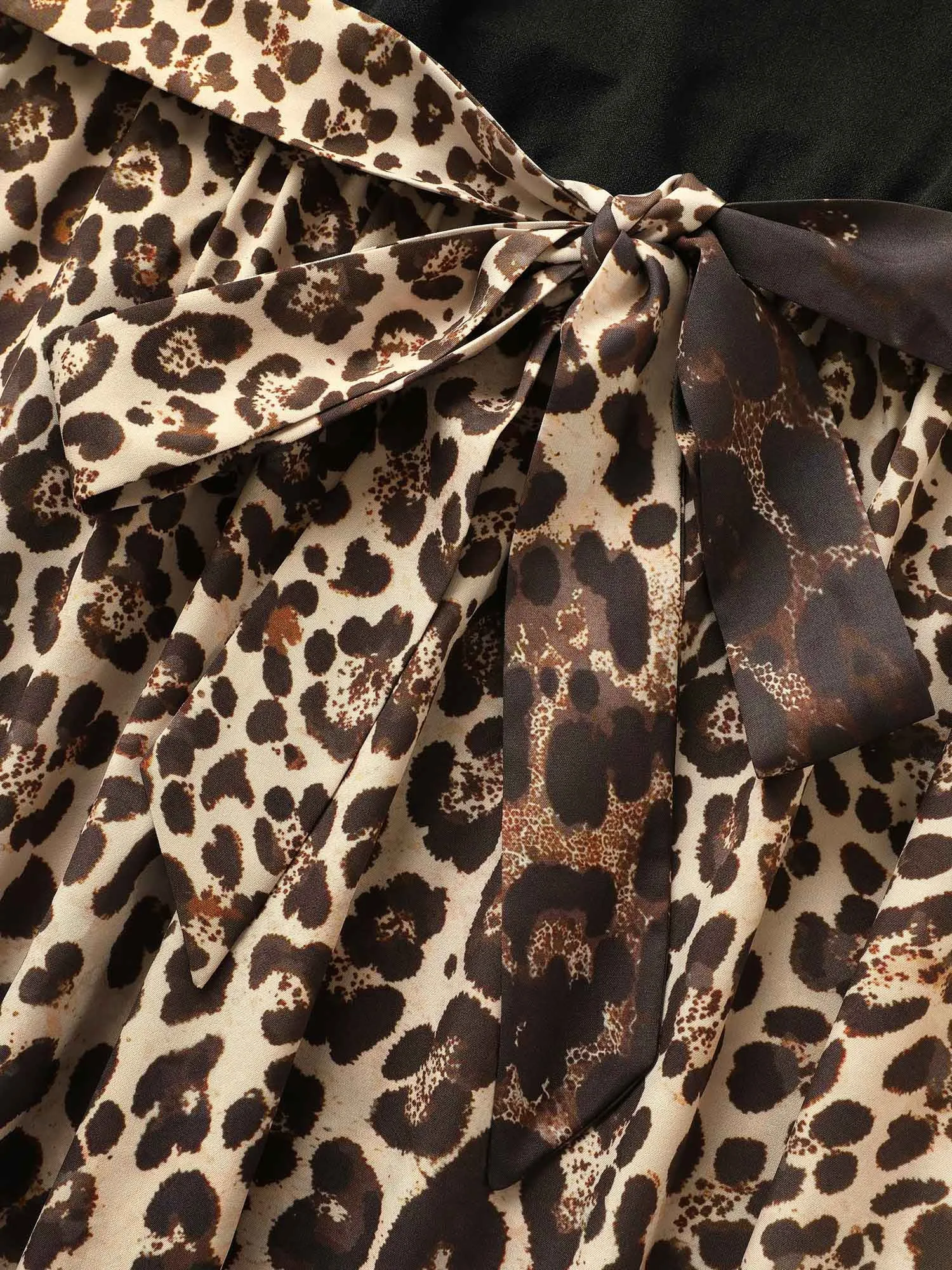 Leopard Print Ombre Belted Heart Neckline Dress sold by Bloomchic product image thumbnail 5