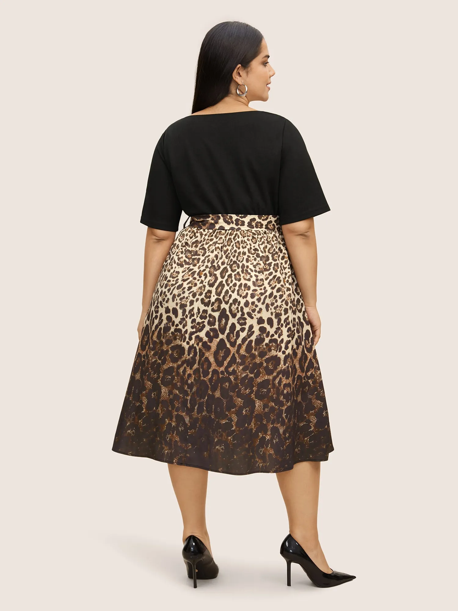 Leopard Print Ombre Belted Heart Neckline Dress sold by Bloomchic product image thumbnail 4