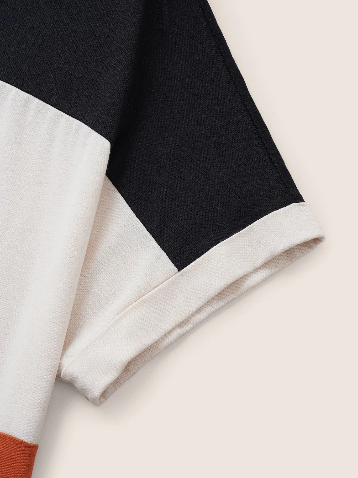 Colorblock Contrast Cuffed Sleeve T-shirt sold by Bloomchic product image thumbnail 5