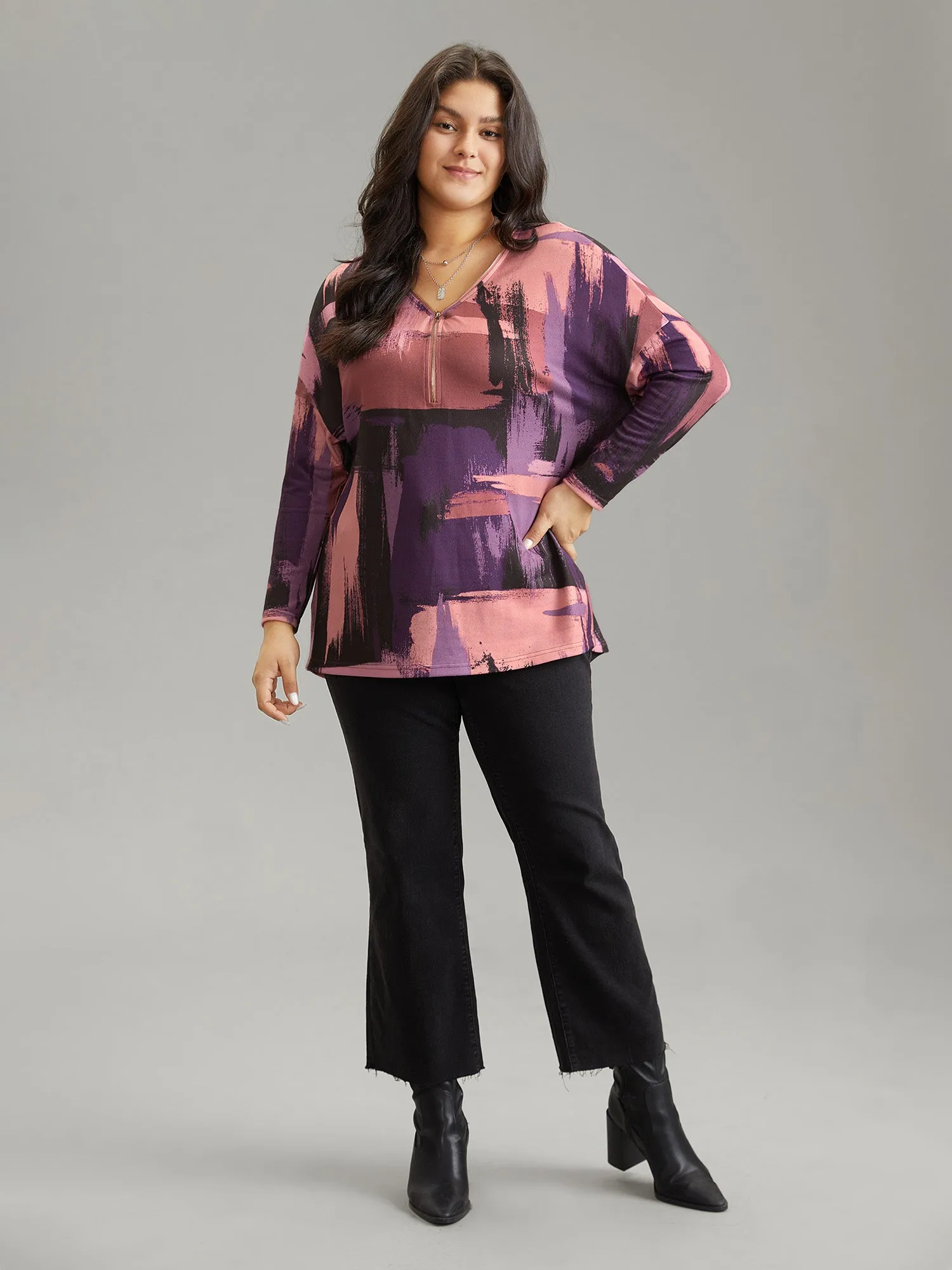 Contrast Colorblock Brush Print Half Zip T-shirt sold by Bloomchic product image thumbnail 4