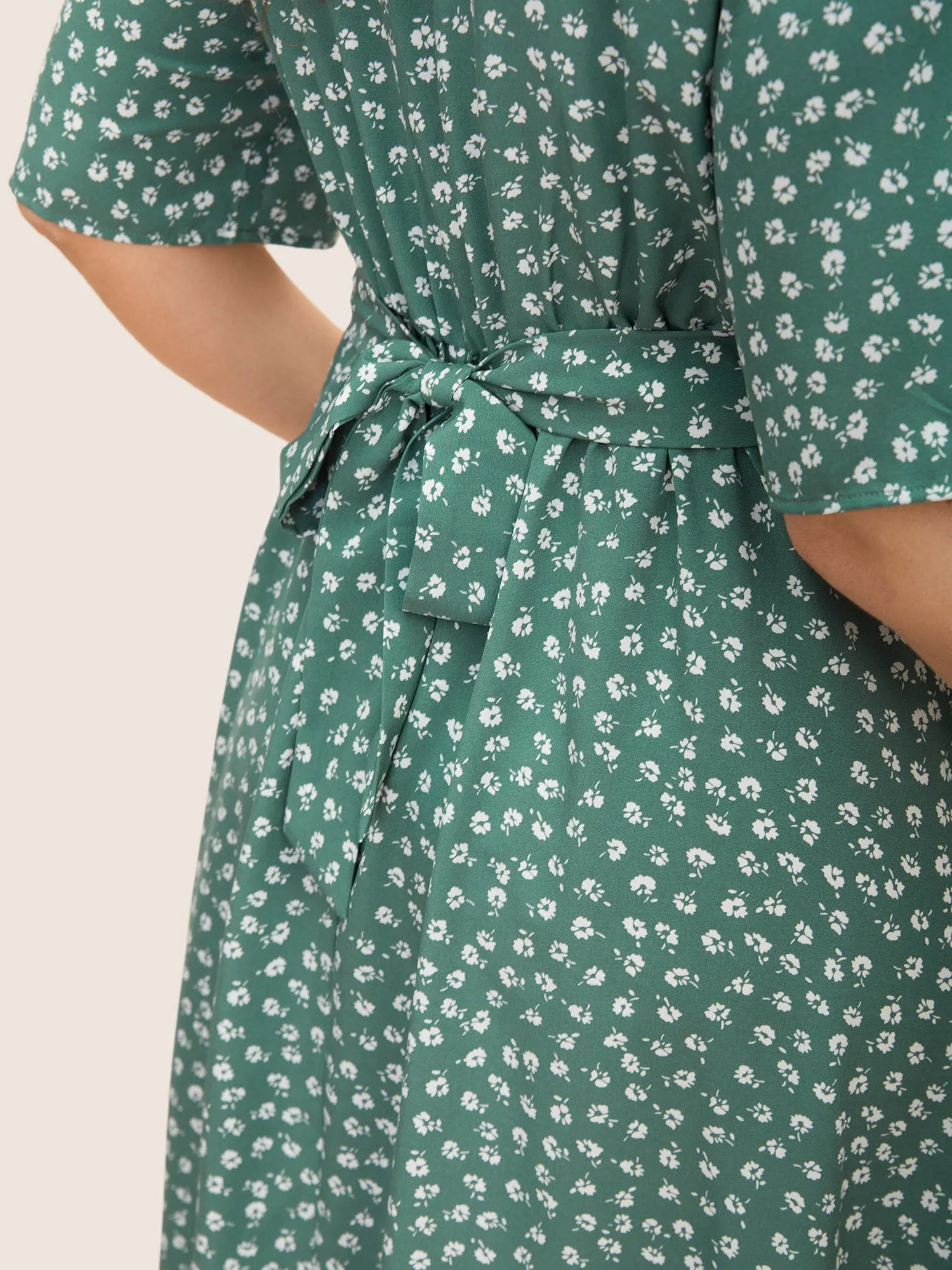 Lapel V-Neck Midi Dress sold by Bloomchic product image thumbnail 5