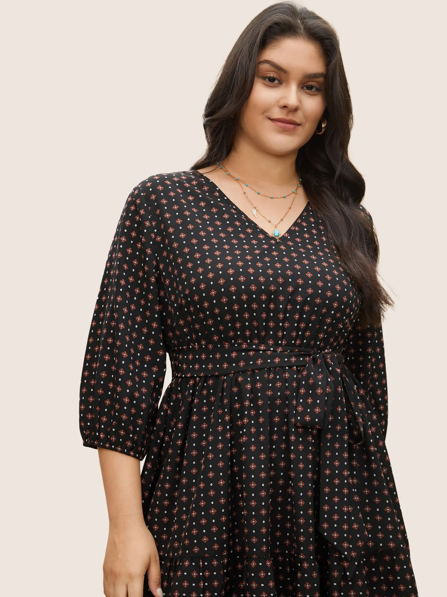 Geometric Graphic Belted Pocket V Neck Dress sold by Bloomchic product image thumbnail 4