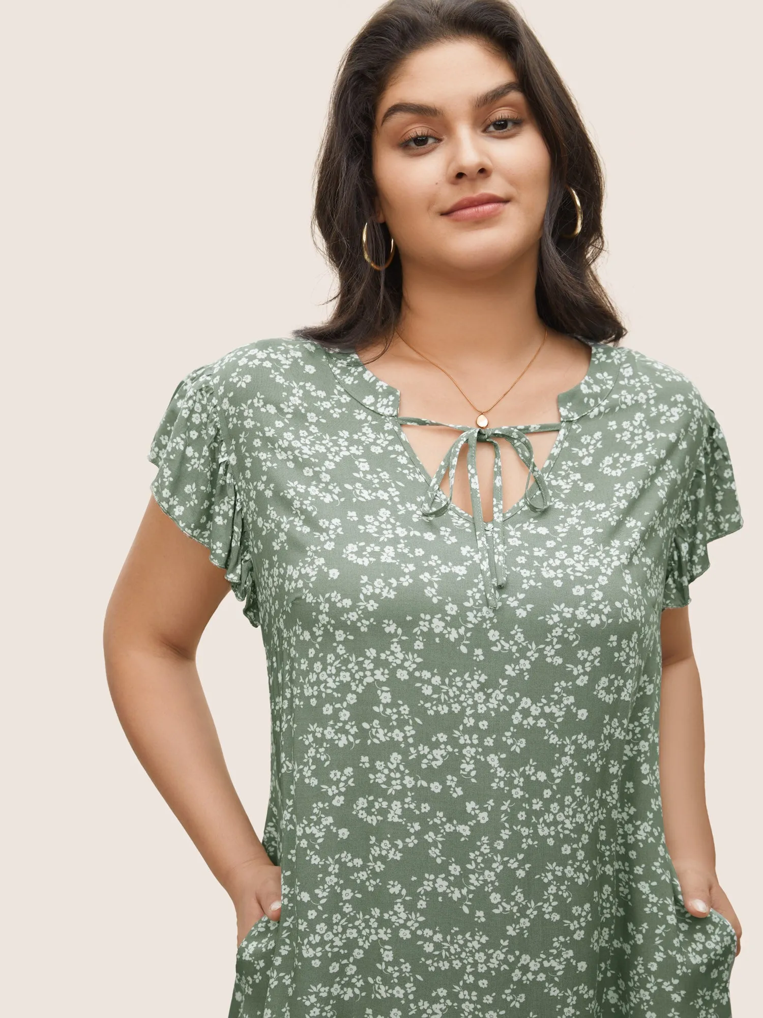 Ditsy Floral Ties Pocket Flutter Layered Hem Dress sold by Bloomchic product image thumbnail 4