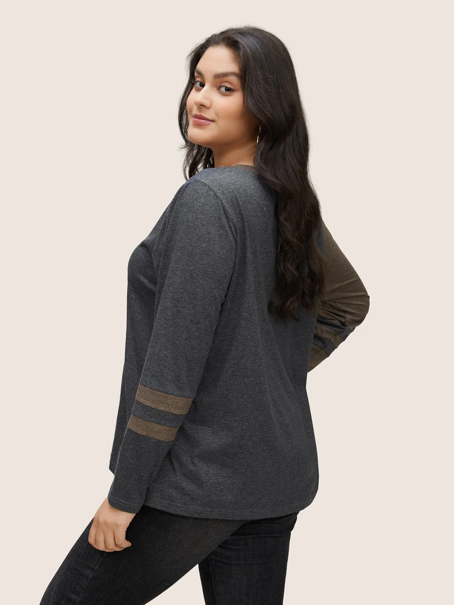 Two Tone Contrast Round Neck T-shirt sold by Bloomchic product image thumbnail 2