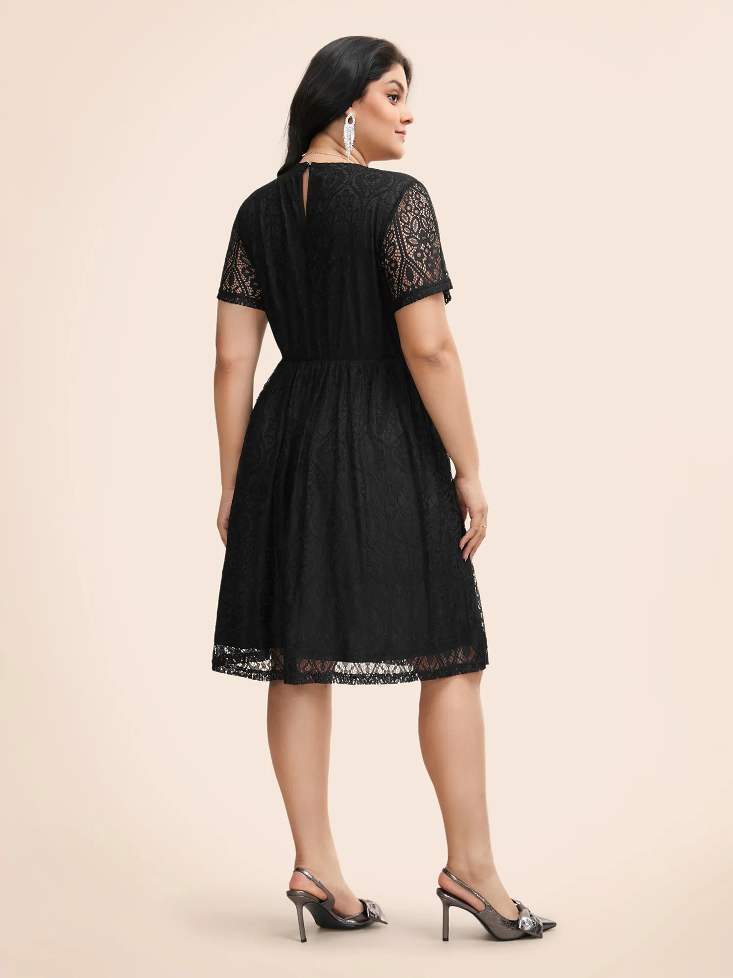 Round Neck Lace Patchwork Mesh Dress sold by Bloomchic product image thumbnail 4