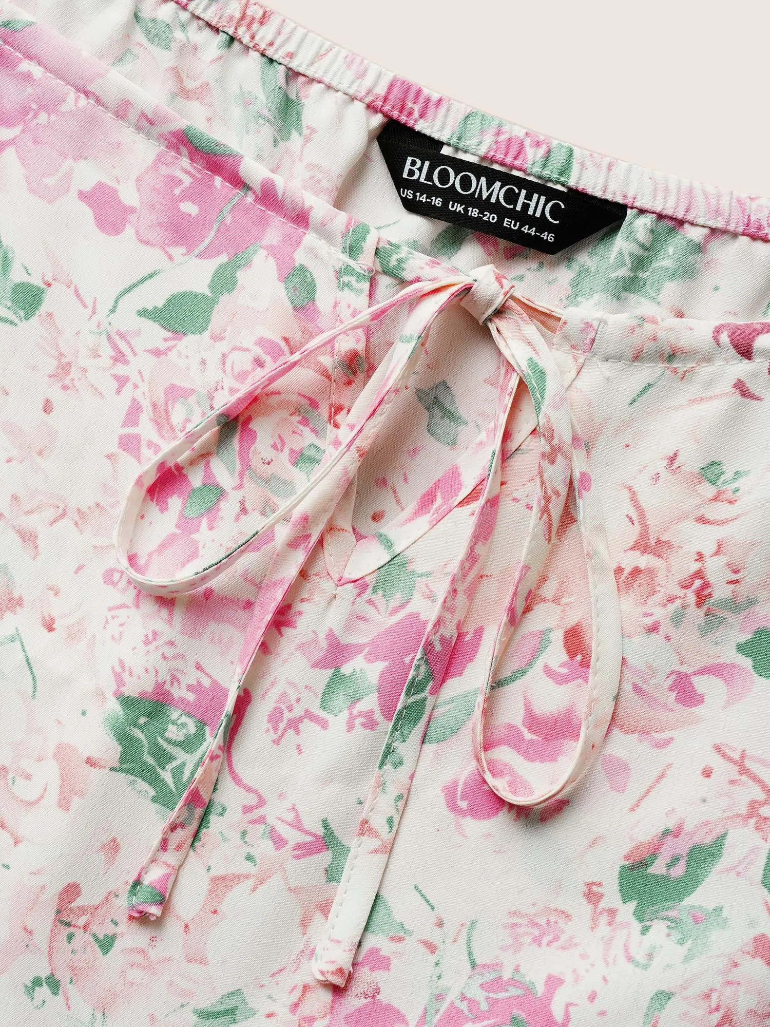 Square Neck Floral Puff Sleeve Tie Knot Blouse sold by Bloomchic product image thumbnail 5