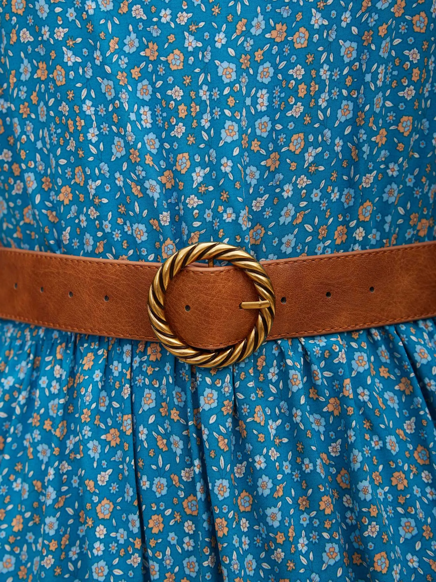 Twist Design Metal Buckle Belt sold by Bloomchic product image thumbnail 5
