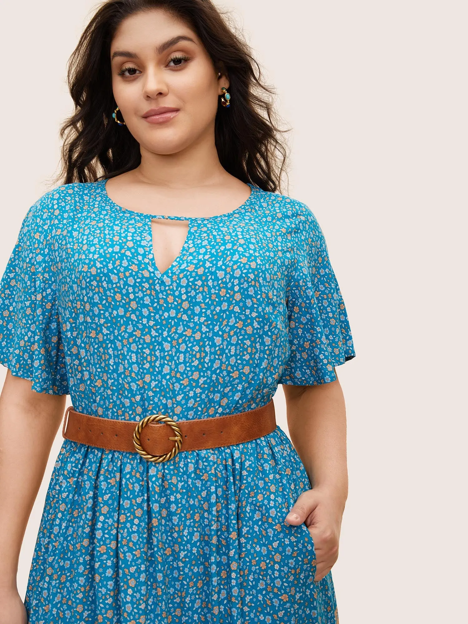 Twist Design Metal Buckle Belt sold by Bloomchic product image thumbnail 4