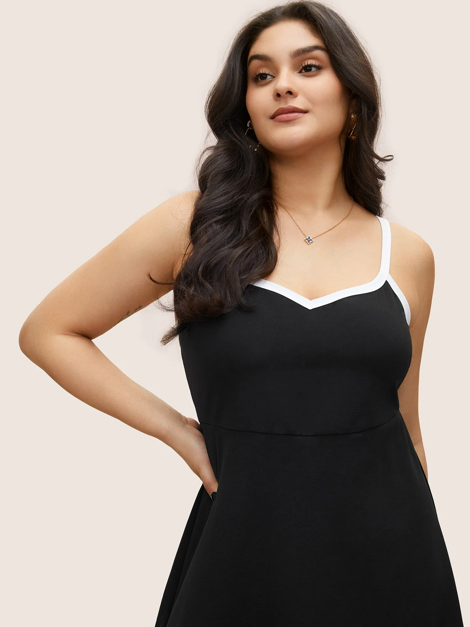 Contrast Trim Adjustable Straps Dress sold by Bloomchic product image thumbnail 4