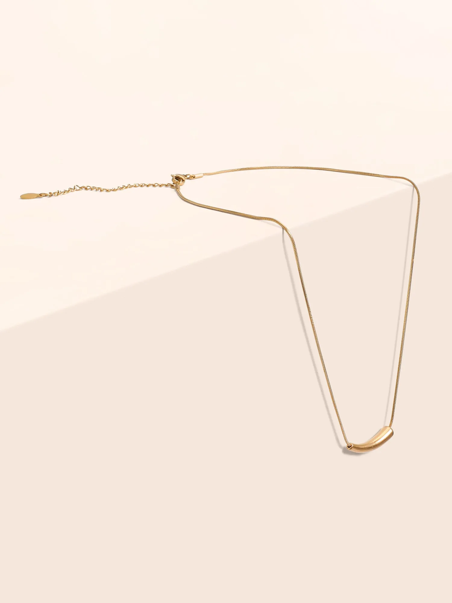 Adjustable Gold Arc Necklace sold by Bloomchic product image thumbnail 2