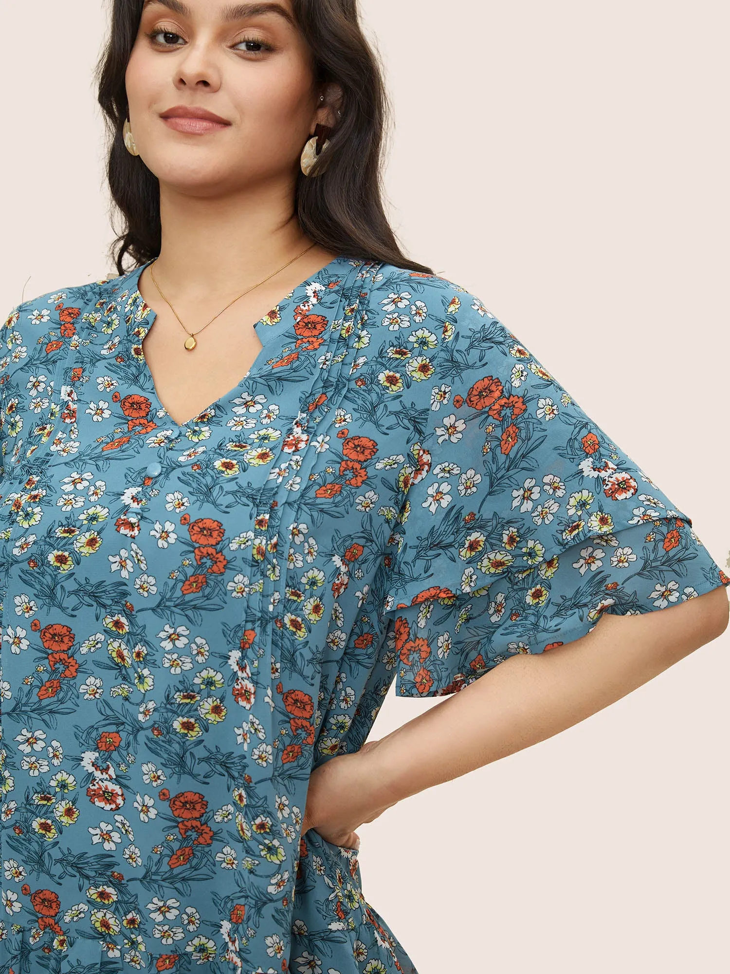 Floral Tucked Seam Notched Collar Blouse sold by Bloomchic product image thumbnail 3