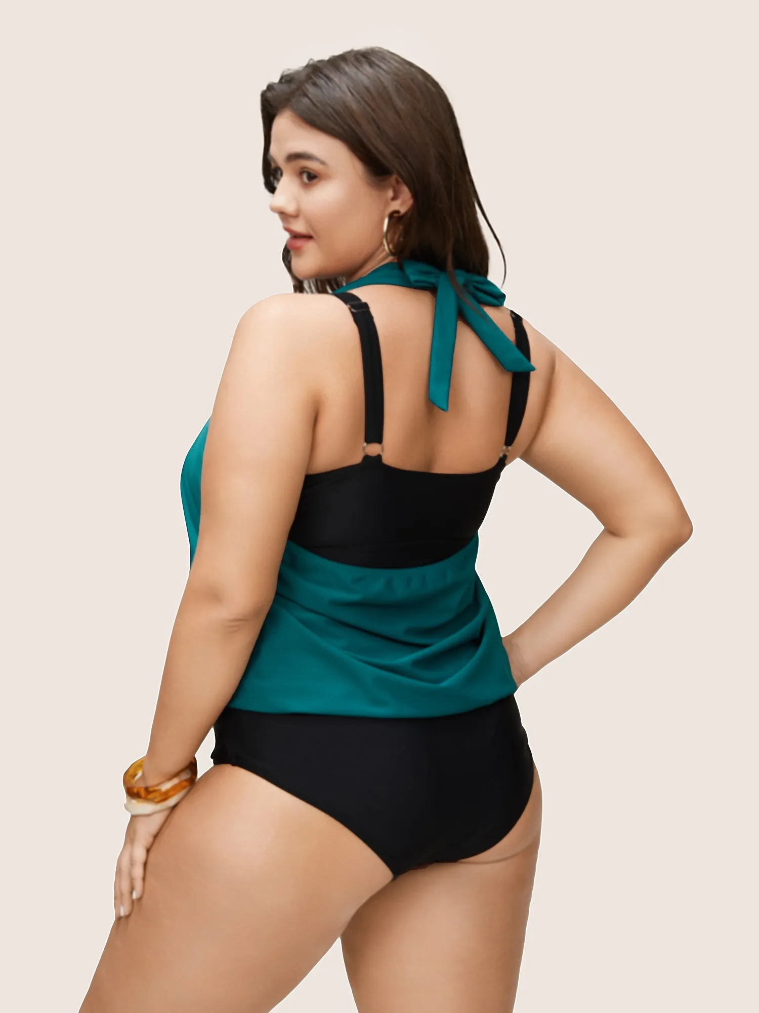 Contrast Halter Bowknot Patchwork One Piece Swimsuit sold by Bloomchic product image thumbnail 2