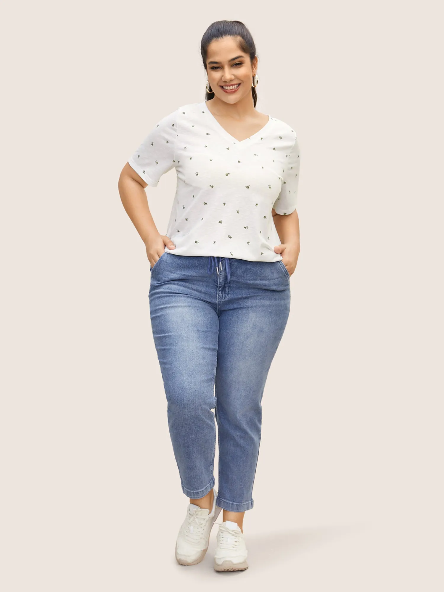 Small Flora Print V Neck T-shirt sold by Bloomchic product image thumbnail 2