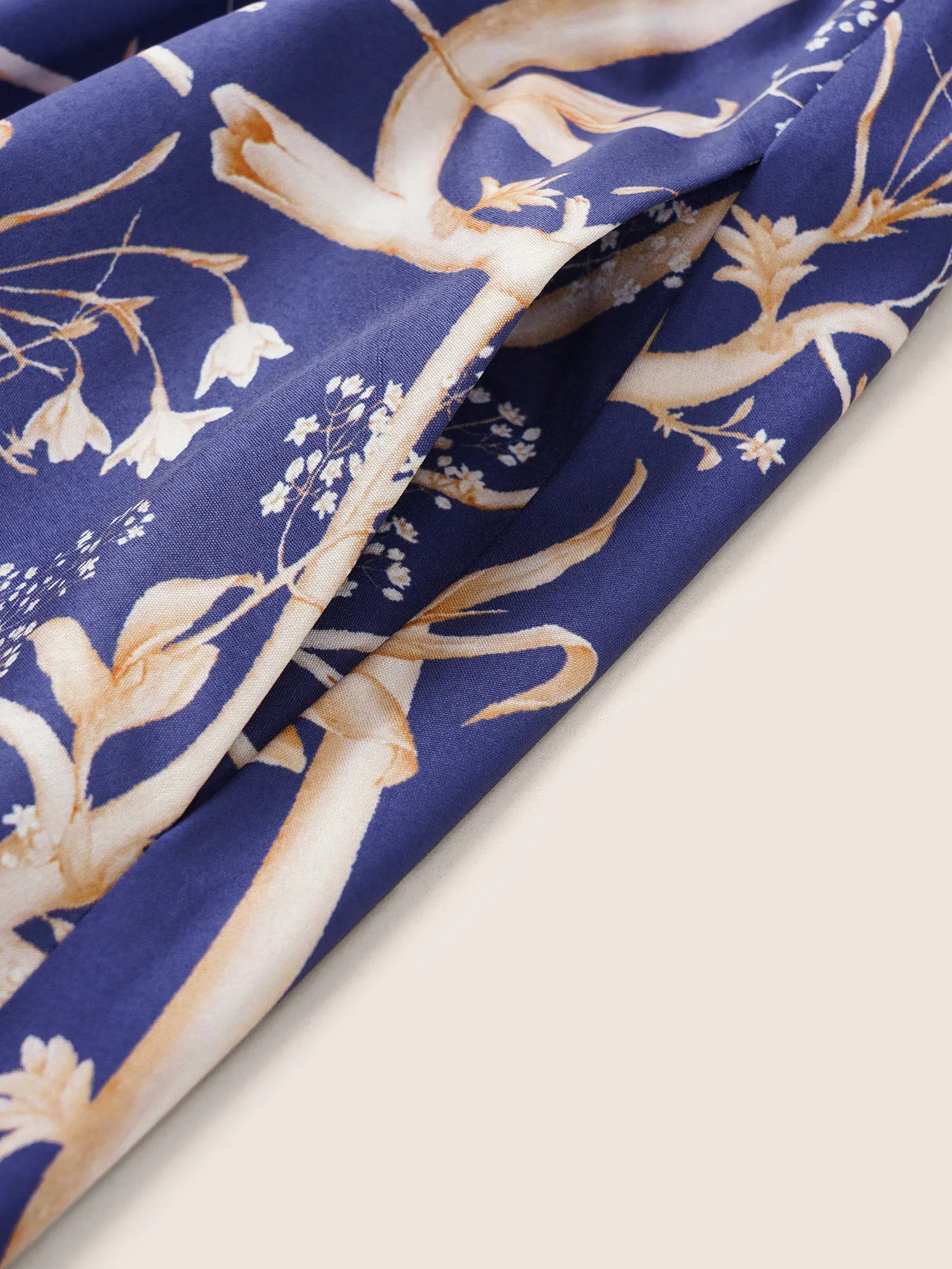 Plants Print Contrast Belted Pleated Dress sold by Bloomchic product image thumbnail 5