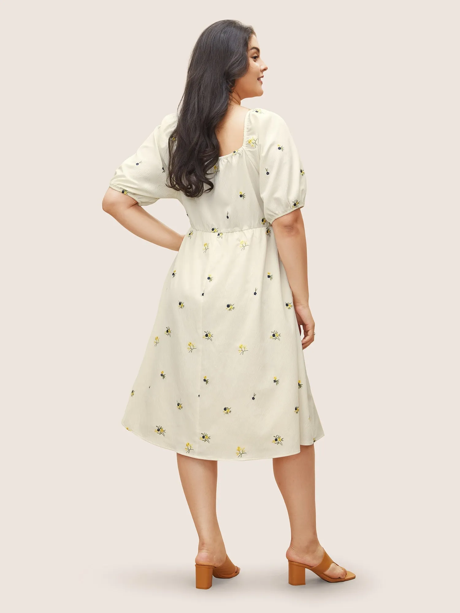 Ditsy Floral Embroidered Square Neck Elastic Cuffs Dress sold by Bloomchic product image thumbnail 4