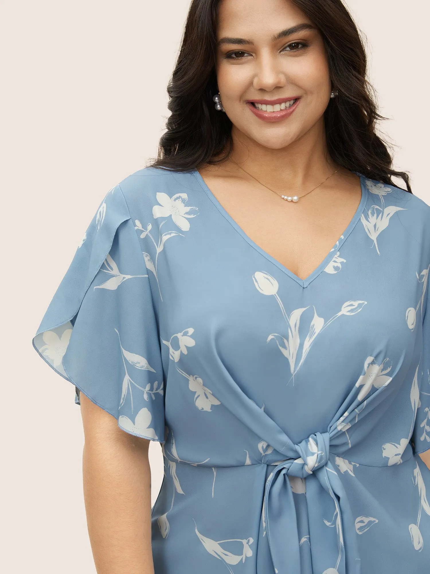 Floral Tie Knot Petal Sleeve Blouse sold by Bloomchic product image thumbnail 3