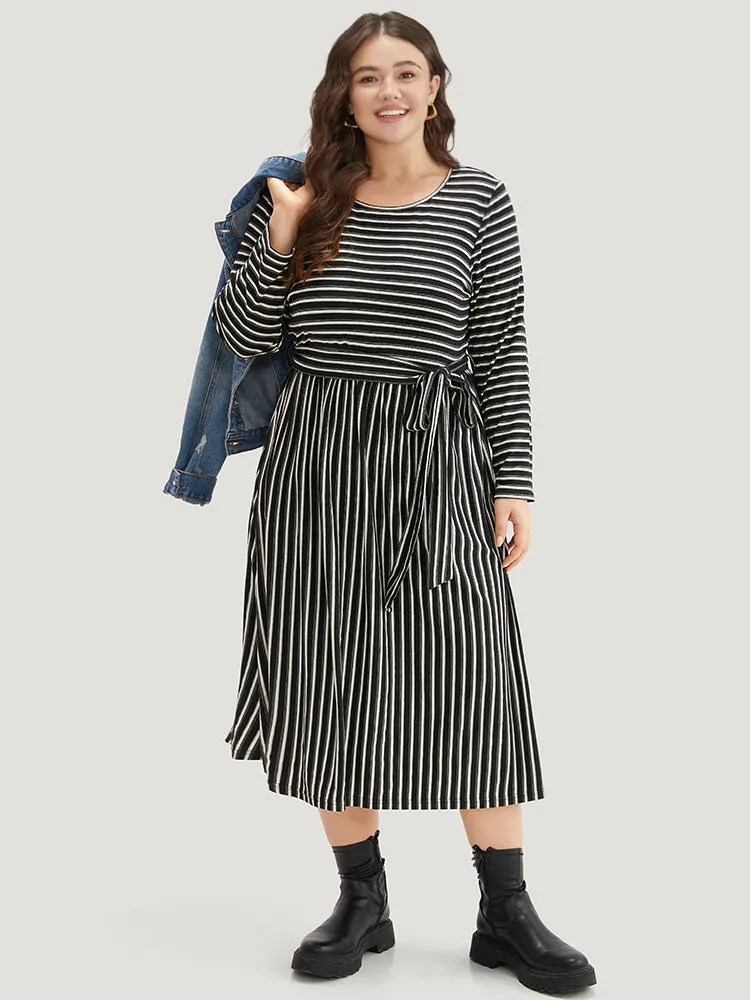 Striped Round Neck Belted Dress sold by Bloomchic product image thumbnail 4