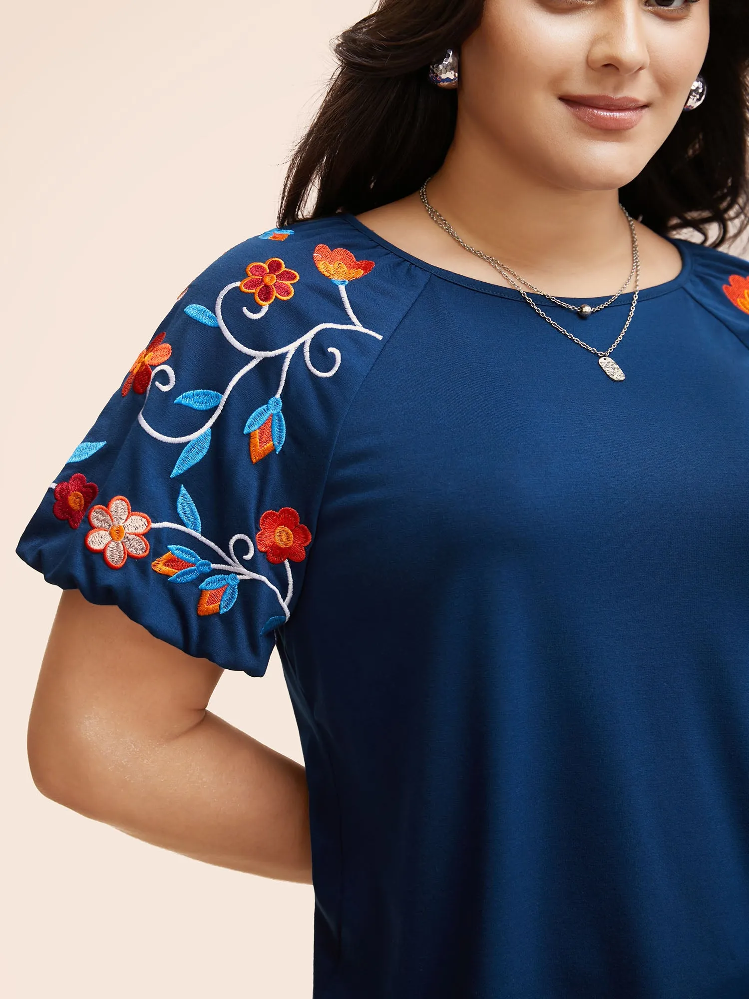 Floral Embroidered Lantern Sleeve T-shirt sold by Bloomchic product image thumbnail 4