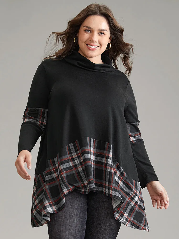 Plaid Patchwork Asymmetrical Hem Pocket T-shirt sold by Bloomchic product image thumbnail 4