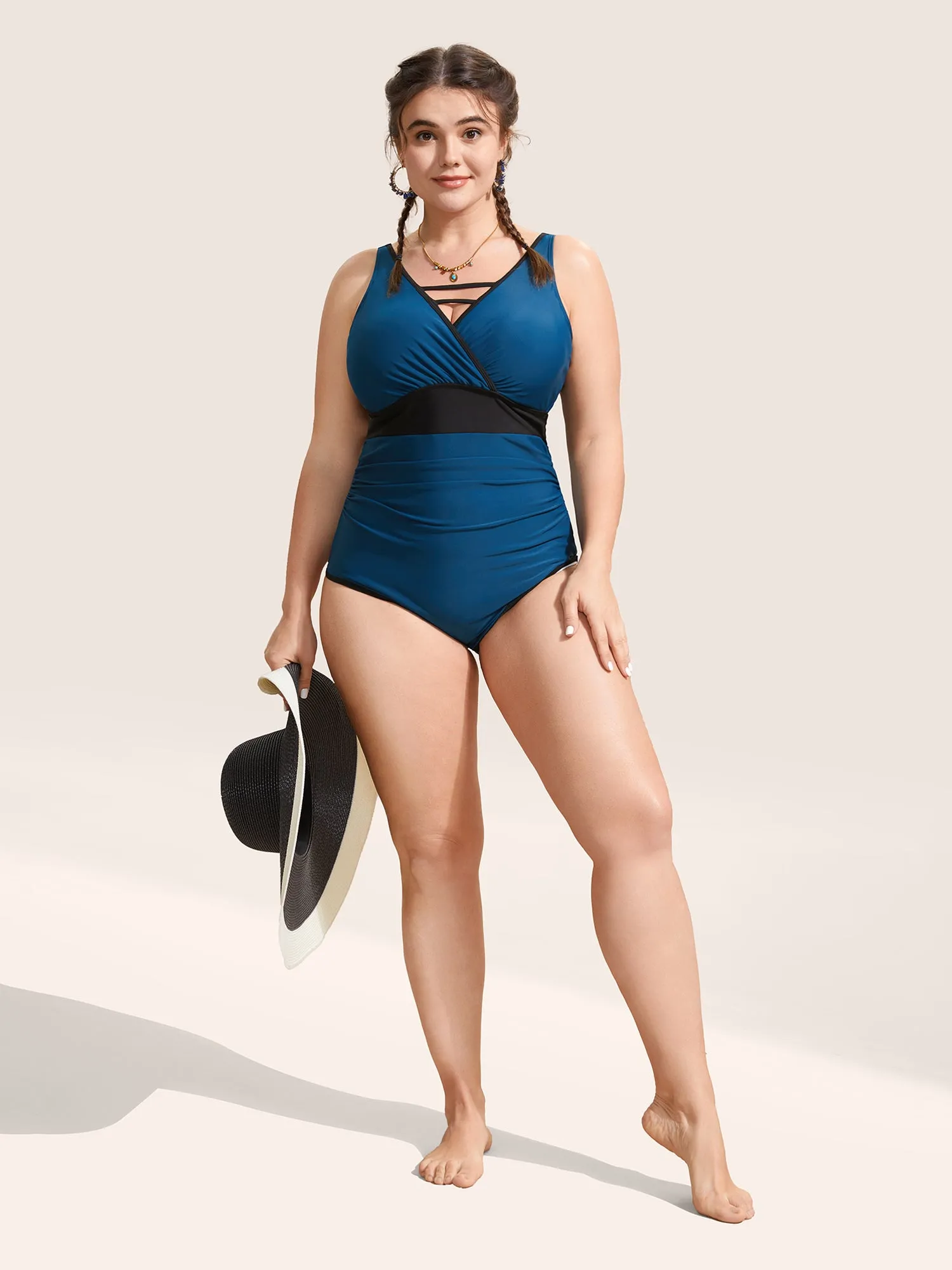 Contrast Trim Keyhole Gathered One Piece Swimsuit sold by Bloomchic product image thumbnail 3
