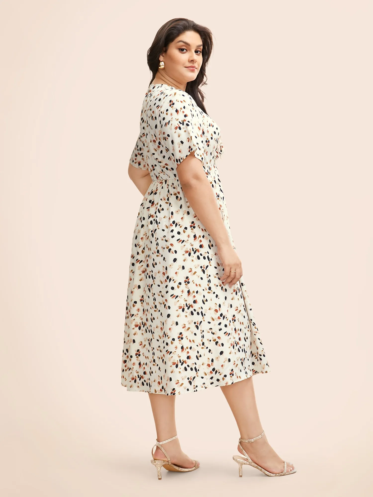 Heart Neckline Allover Print Drawstring Dress sold by Bloomchic product image thumbnail 3