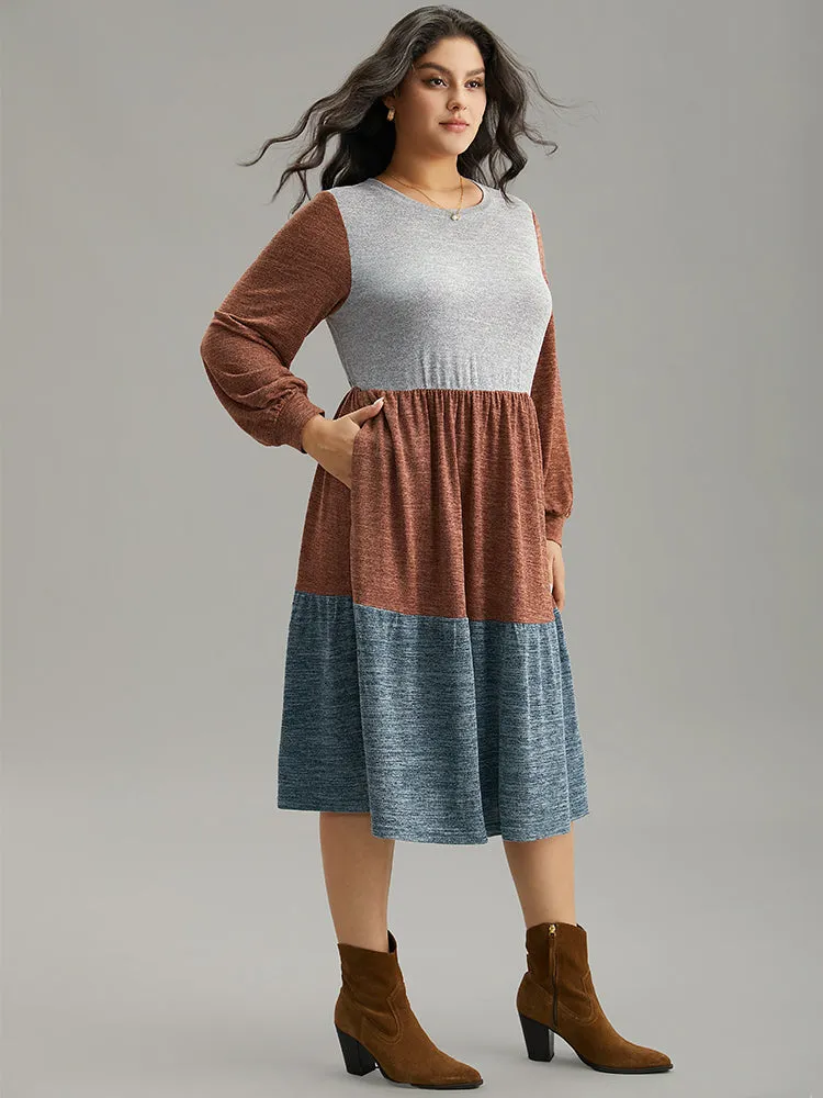 Colorblock Patchwork Pocket Gathered Dress sold by Bloomchic product image thumbnail 4