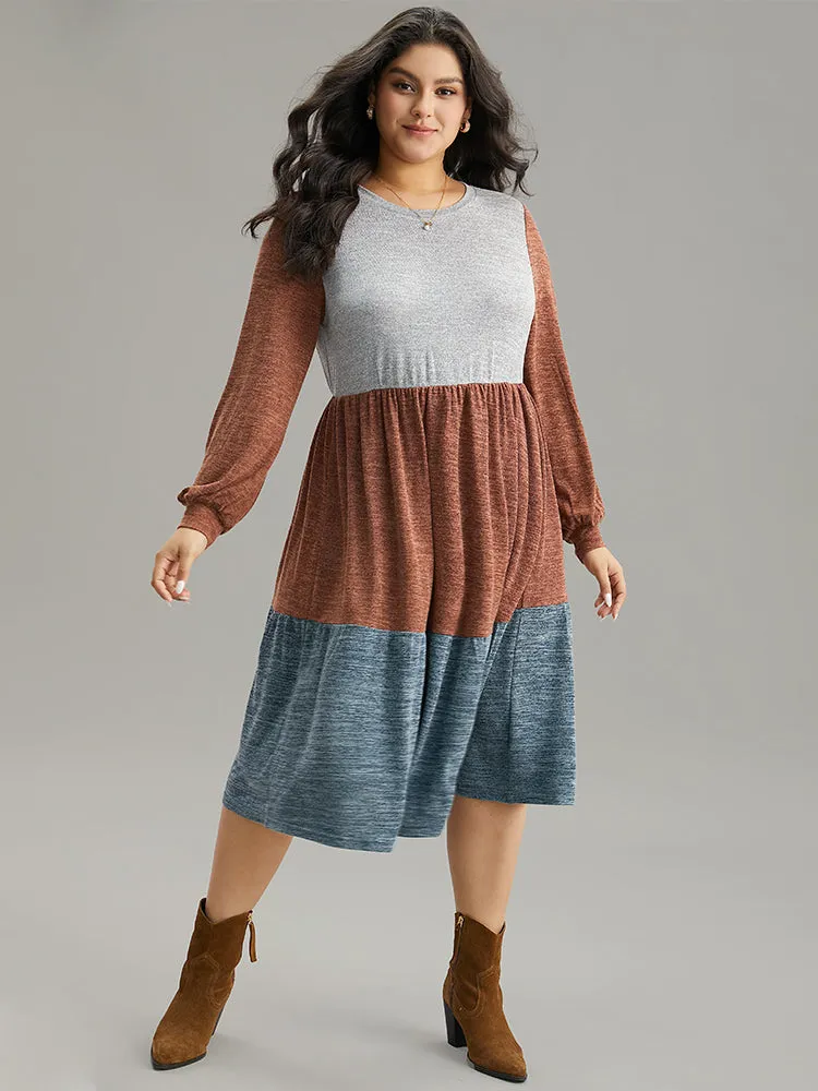 Colorblock Patchwork Pocket Gathered Dress sold by Bloomchic product image thumbnail 5