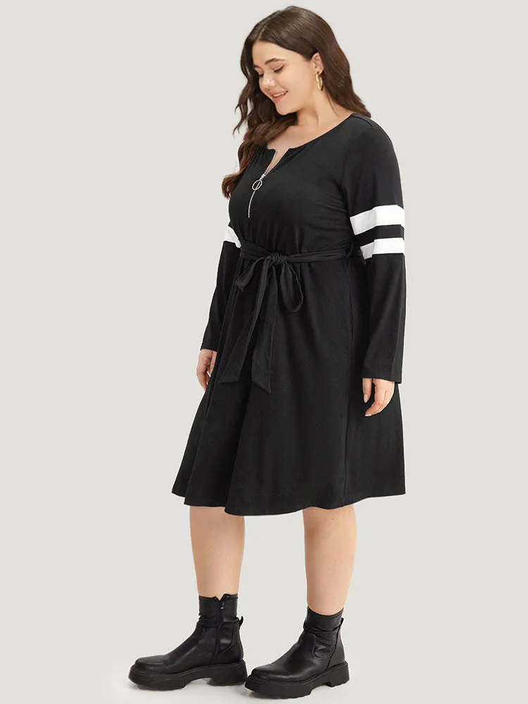 Colorblock Patchwork Zipper Belted Dress sold by Bloomchic product image thumbnail 2