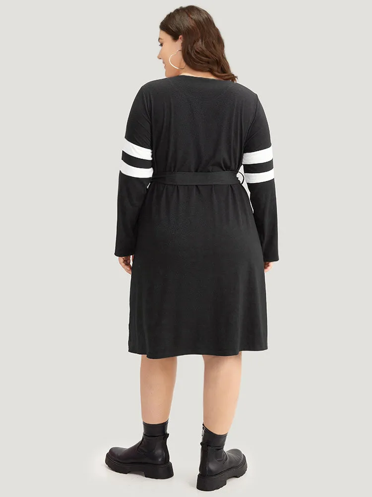 Colorblock Patchwork Zipper Belted Dress sold by Bloomchic product image thumbnail 3