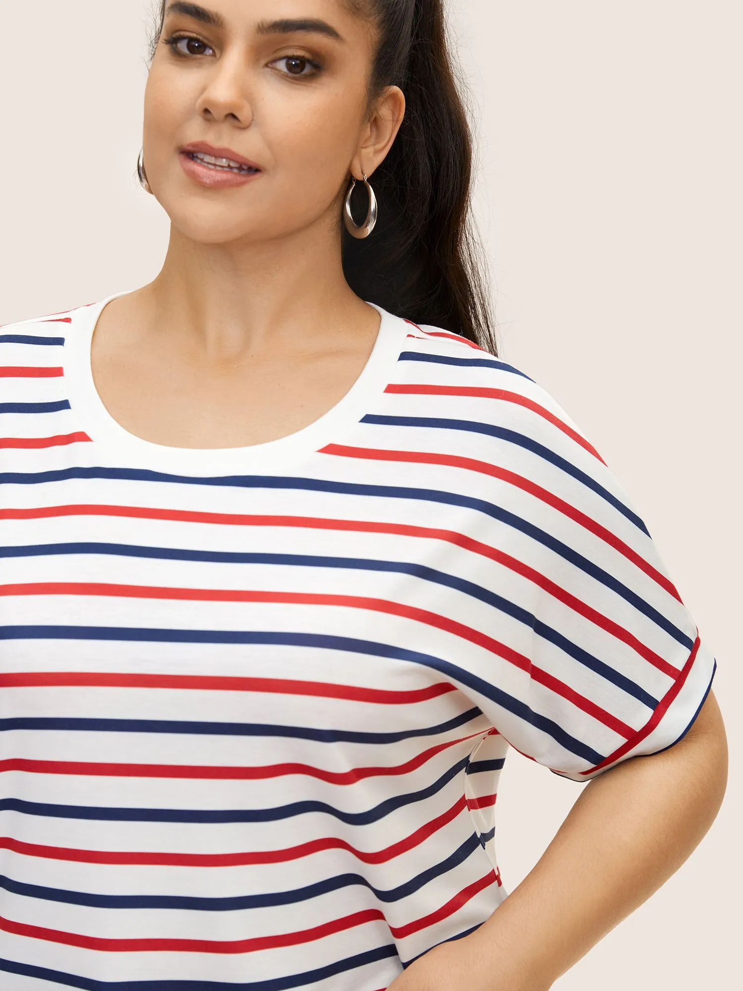 Crew Neck Contrast Striped Batwing Sleeve T-shirt sold by Bloomchic product image thumbnail 3