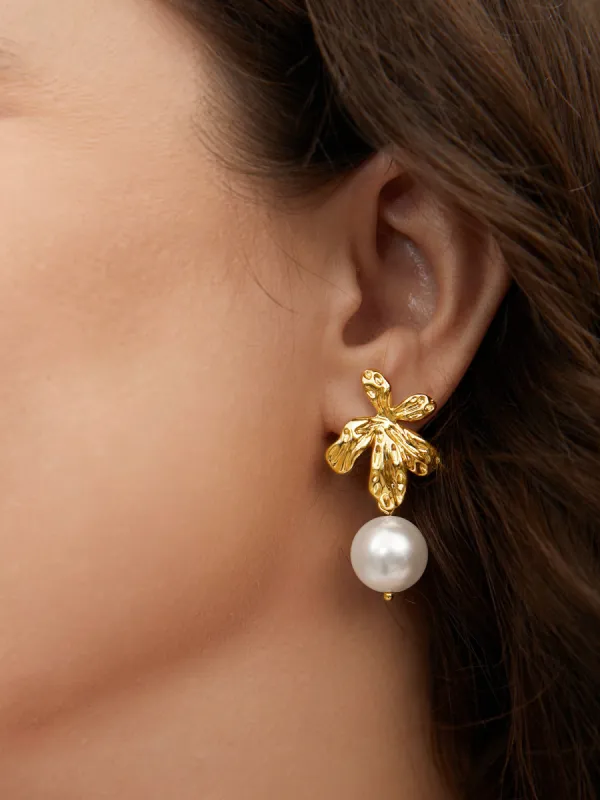 Flower Shaped Faux Pearl Stud Earrings sold by Bloomchic