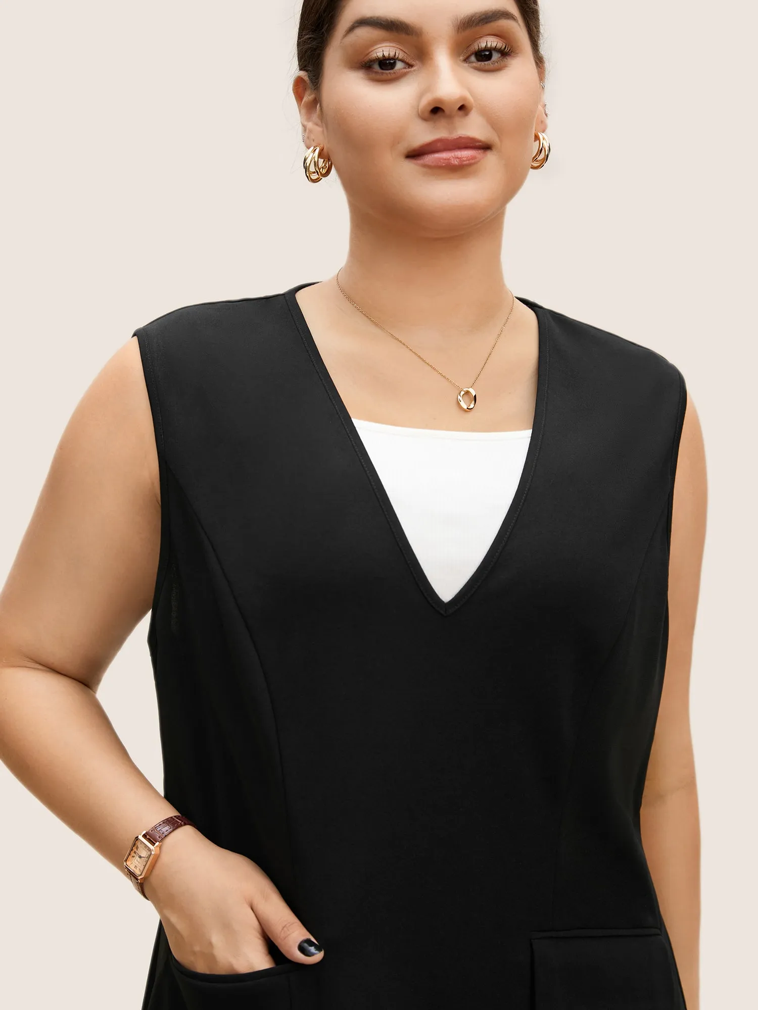 V Neck Metal Detail Split Hem Dress sold by Bloomchic product image thumbnail 4