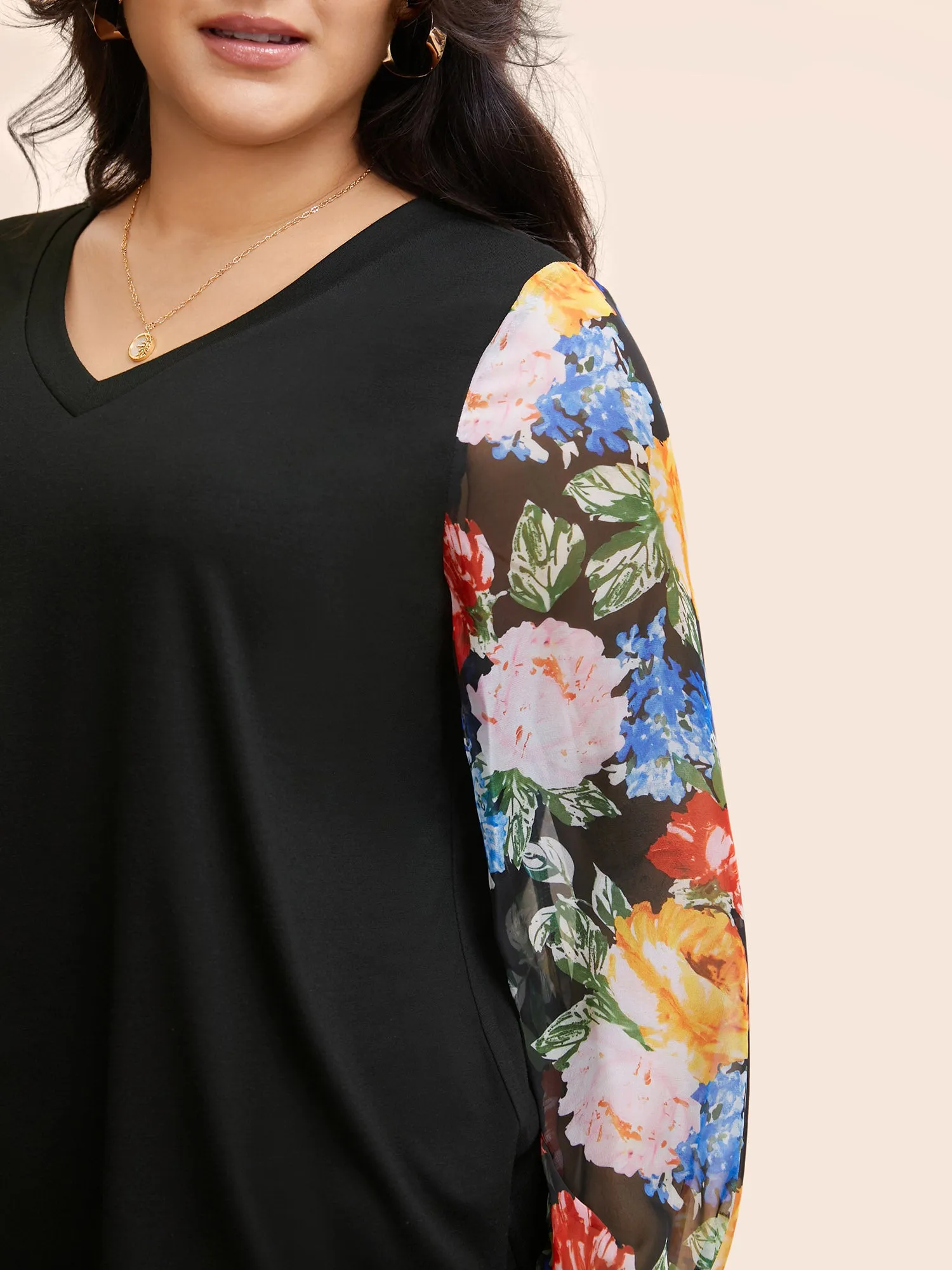 V Neck Floral Patchwork Mesh T-shirt sold by Bloomchic product image thumbnail 3