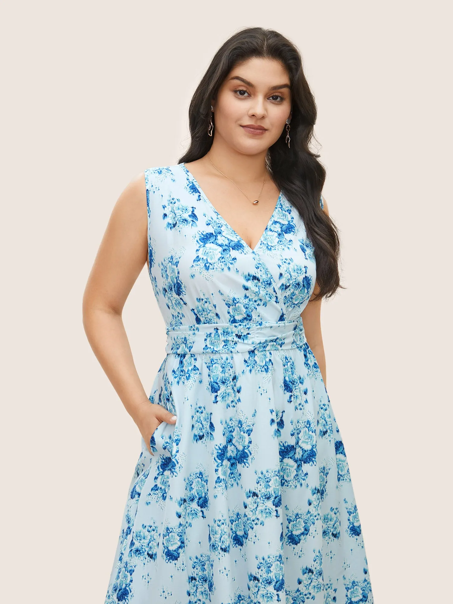 Overlap Collar Floral Sleeveless Ruched Dress sold by Bloomchic product image thumbnail 4