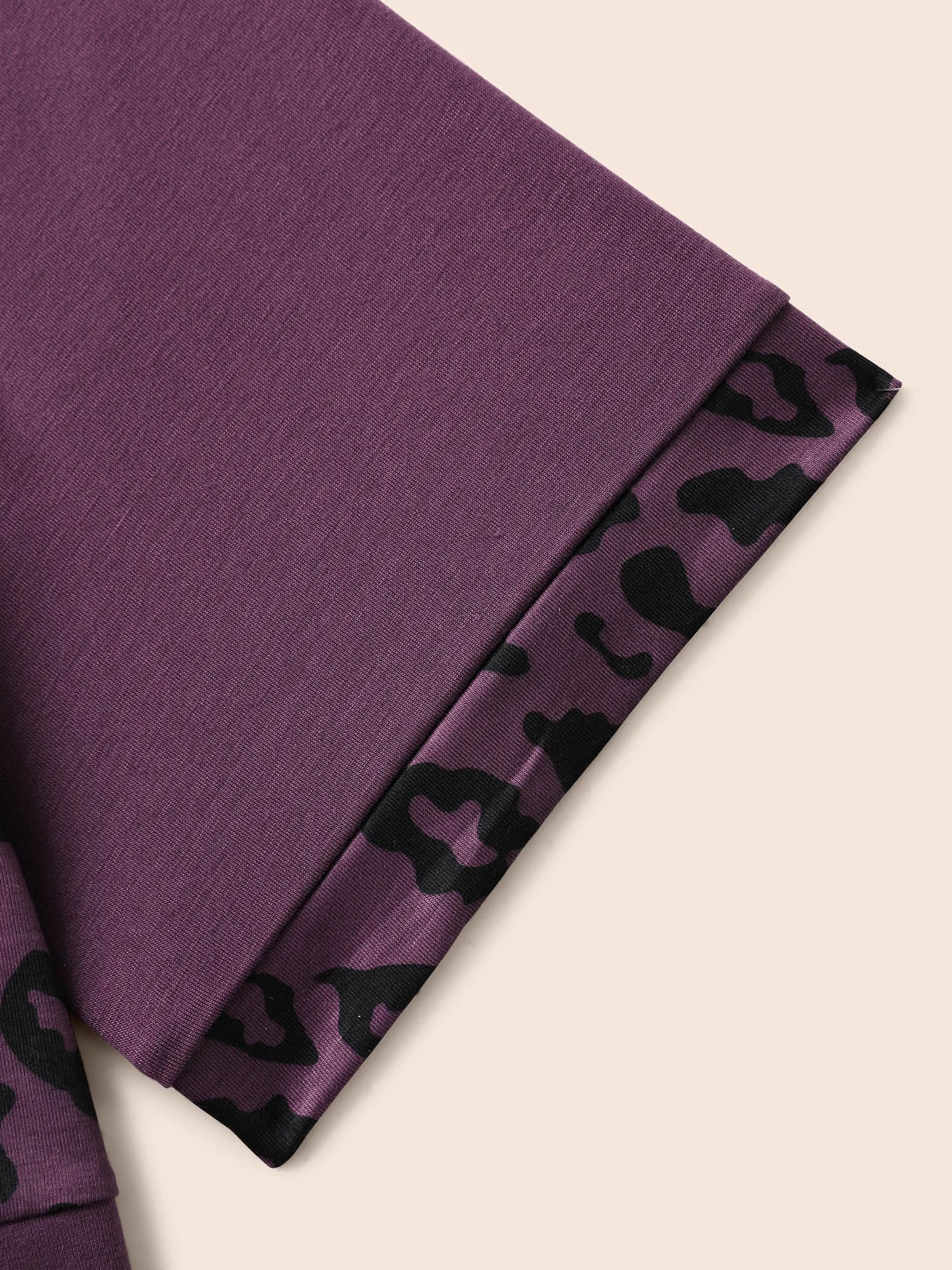 V Neck Patchwork Leopard Print T-shirt sold by Bloomchic product image thumbnail 5