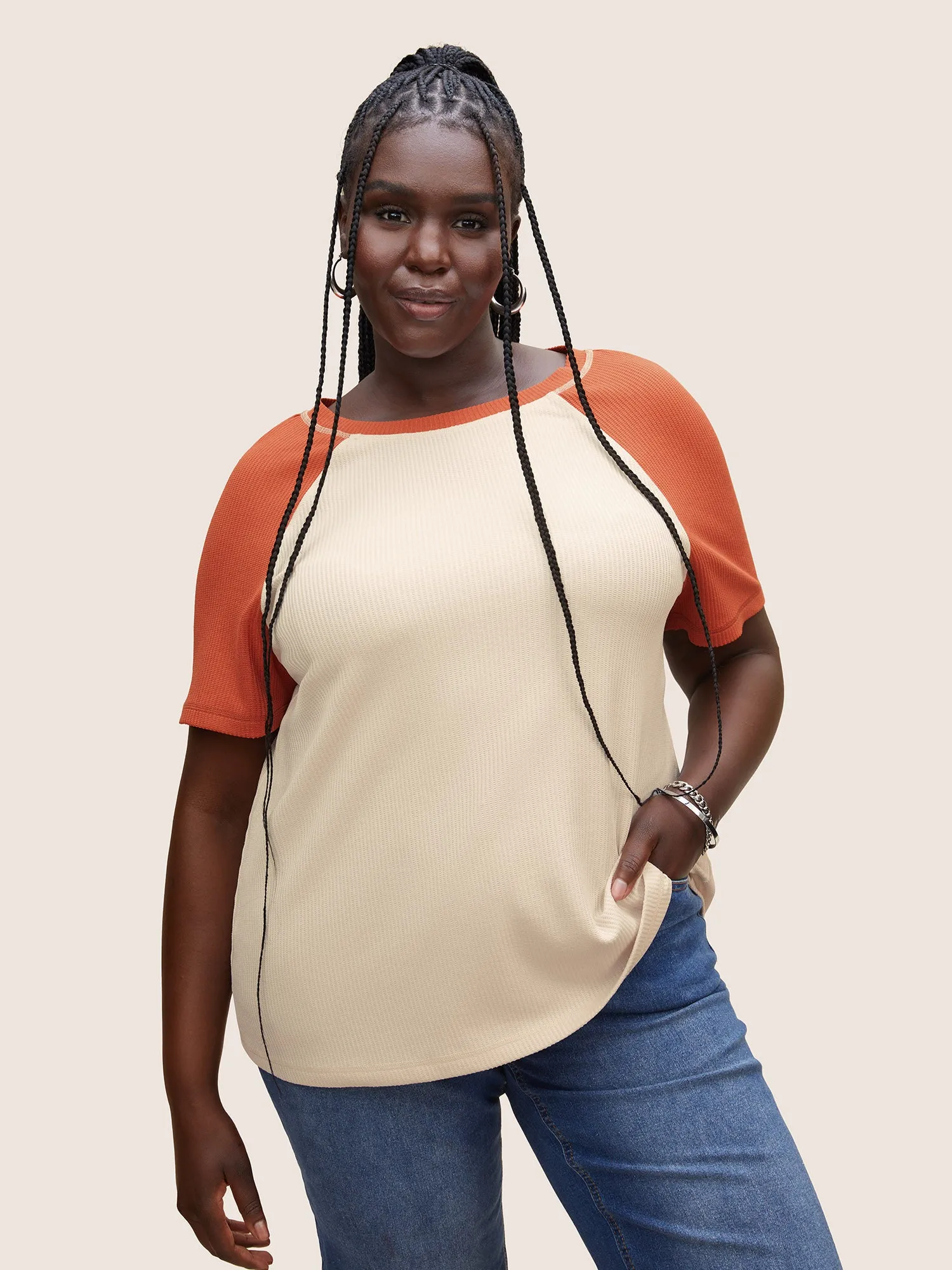 Round Neck Contrast Raglan Sleeve T-shirt sold by Bloomchic