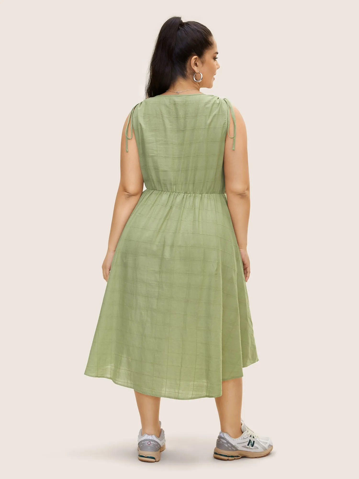 V Neck Solid Textured Drawstring Midi Dress sold by Bloomchic product image thumbnail 3