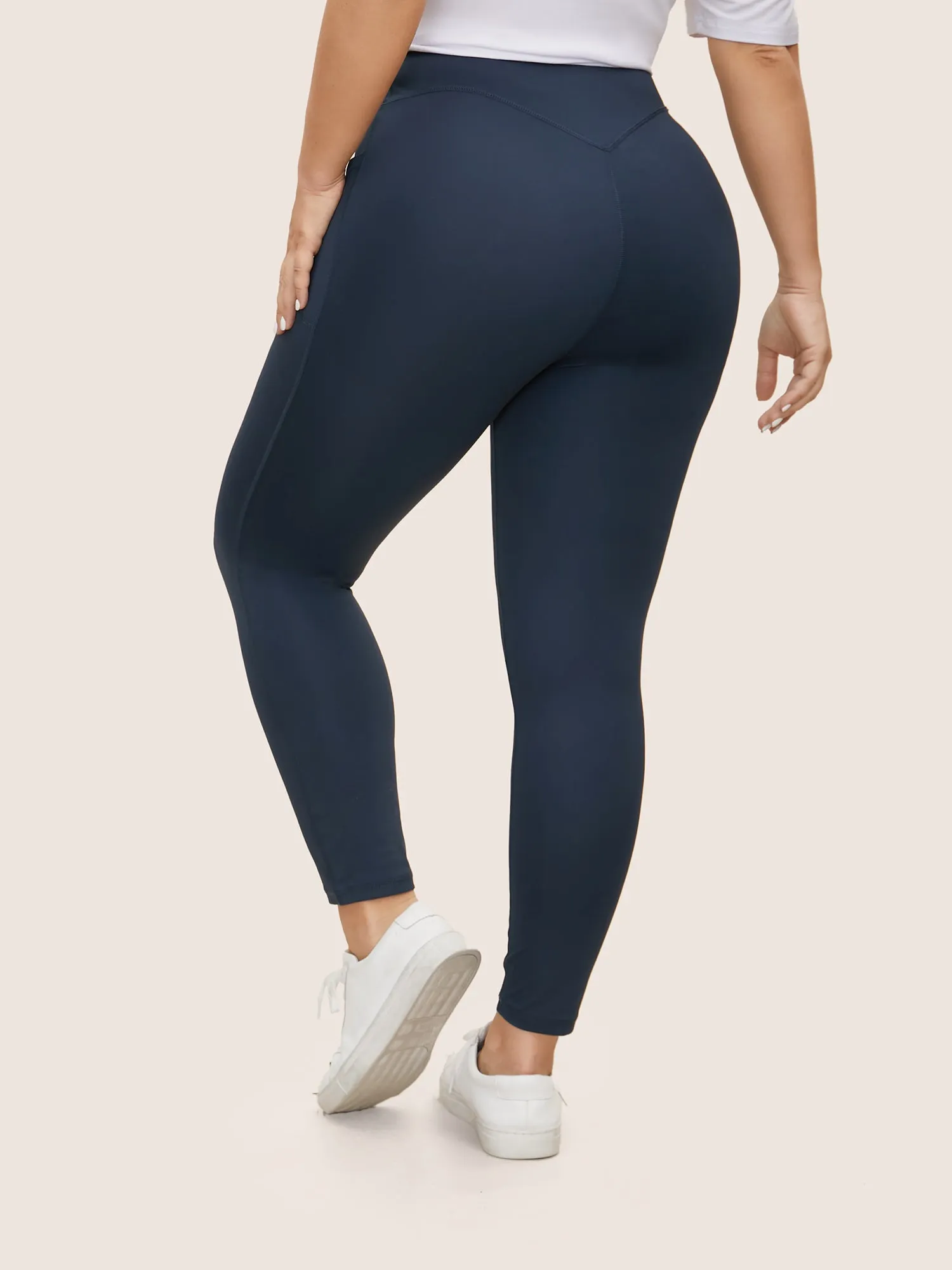 Mid Rise Patch Pocket Zipper Skinny Leggings sold by Bloomchic product image thumbnail 2