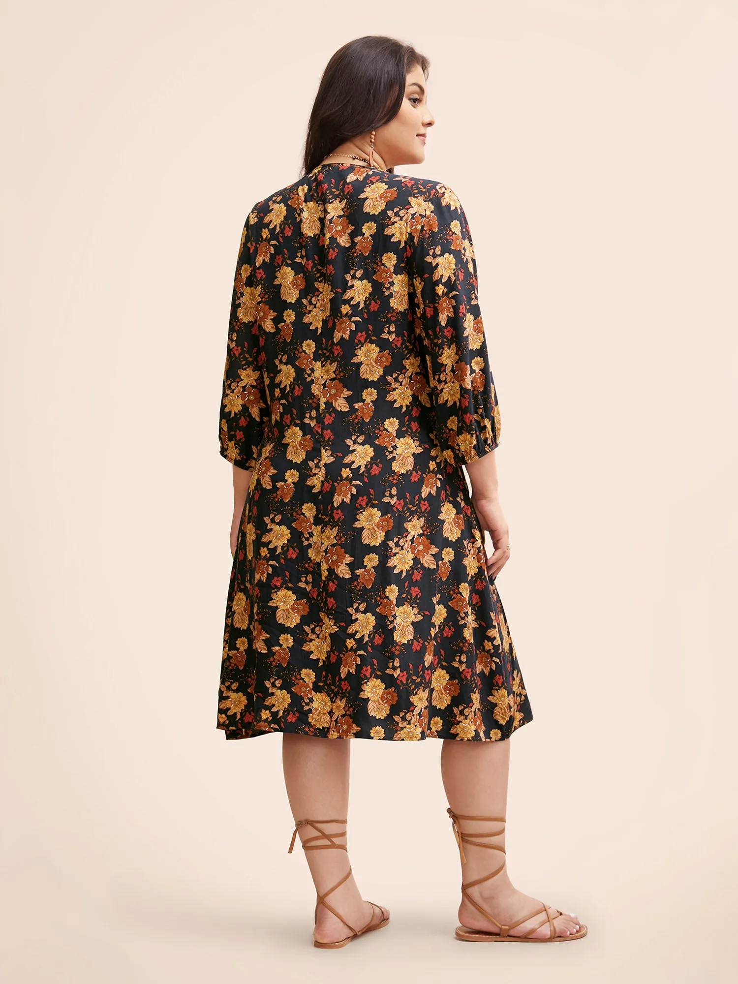 Supersoft Essentials Floral Print Pocket V Neck Dress sold by Bloomchic product image thumbnail 3