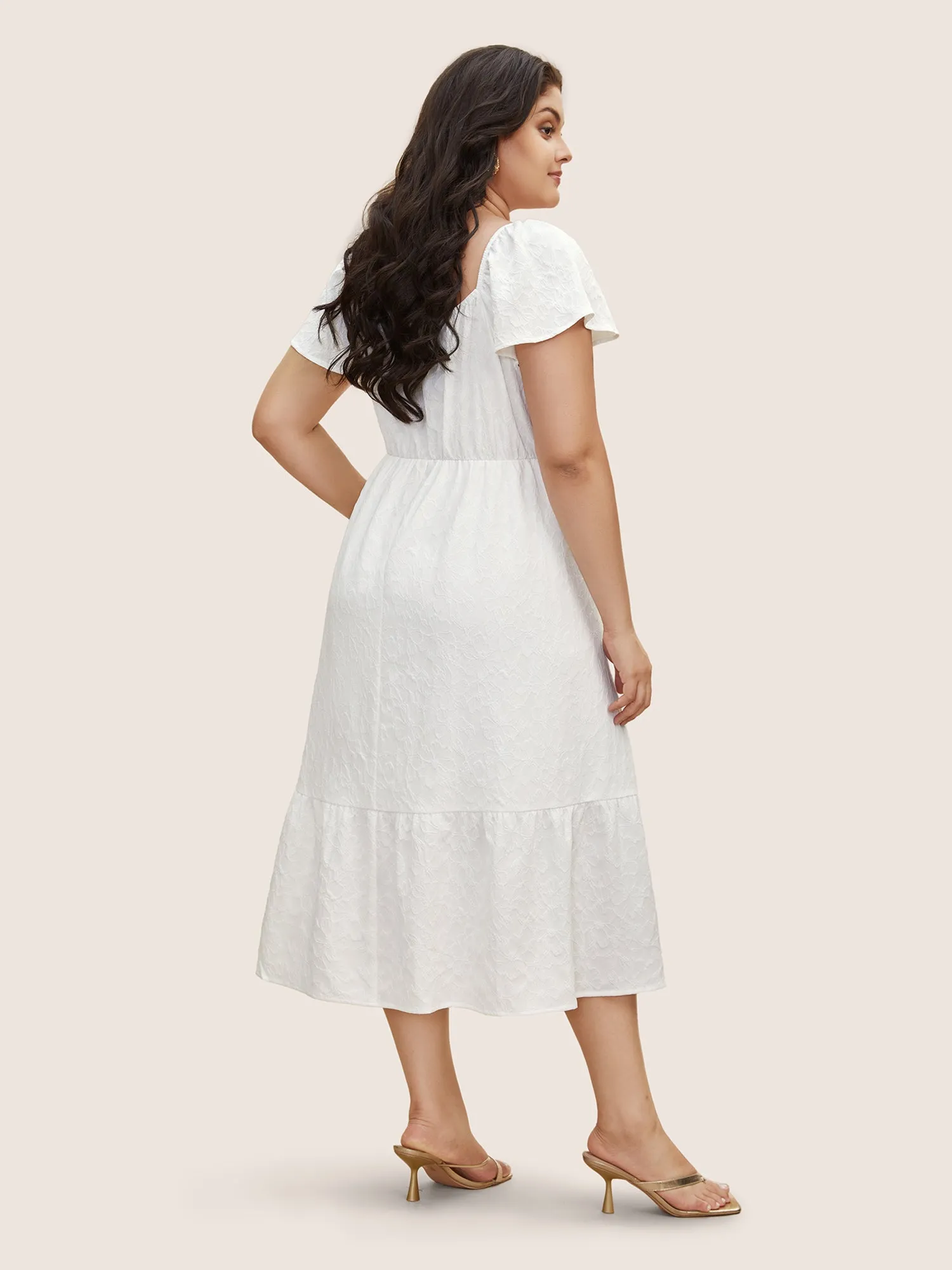 Heart Neckline Jacquard Textured Midi Dress sold by Bloomchic product image thumbnail 4