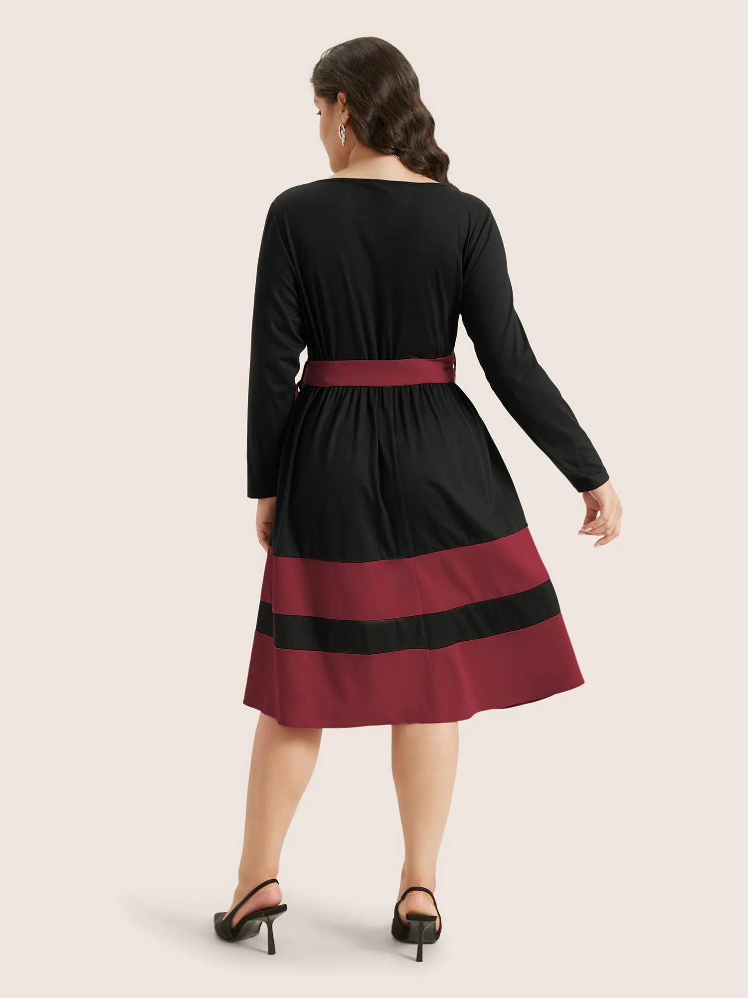 Two Tone Belted Bowknot Square Neck Dress sold by Bloomchic product image thumbnail 2