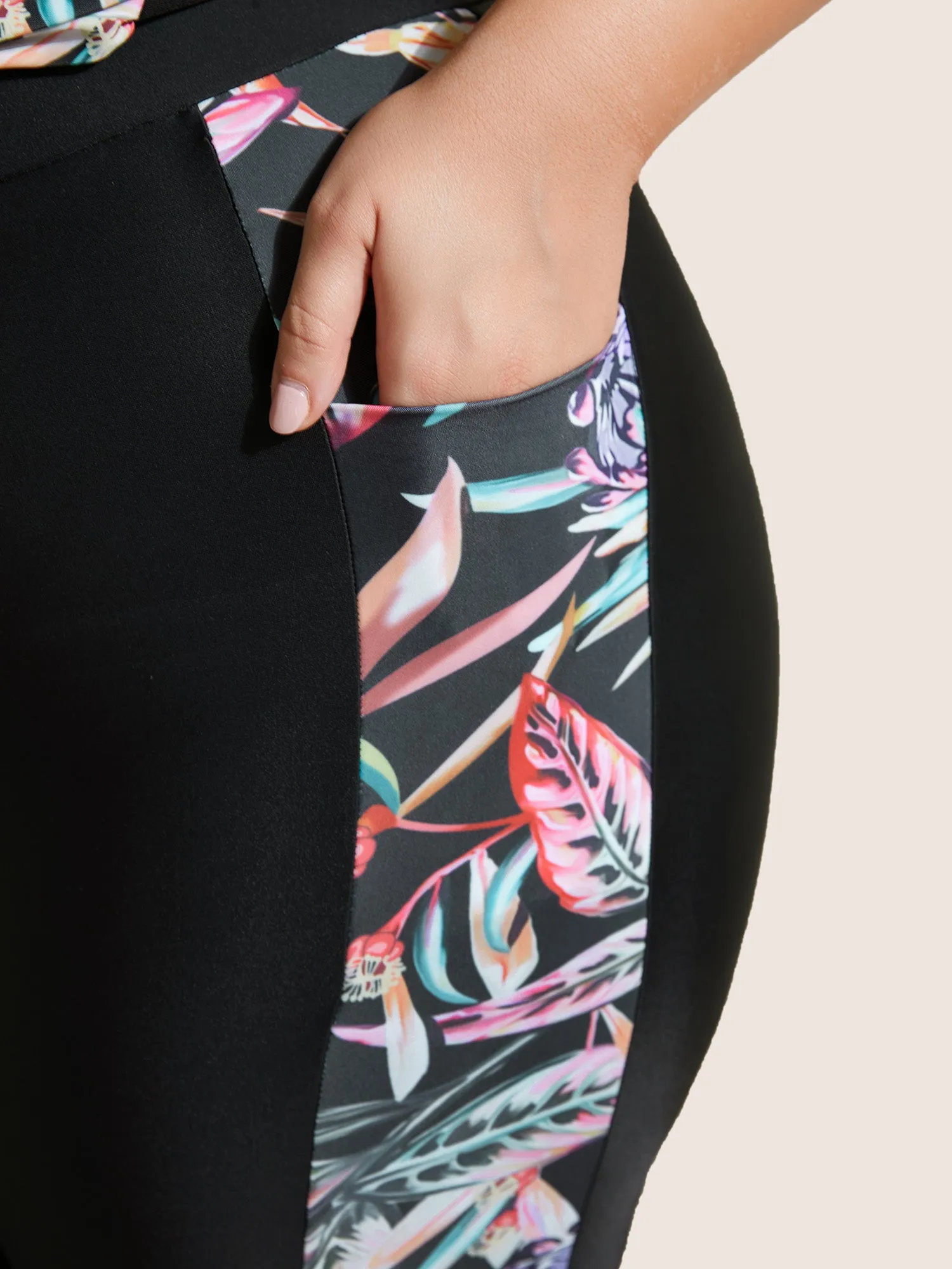 Tropical Print Patchwork Pocket Swim Bottom sold by Bloomchic product image thumbnail 5