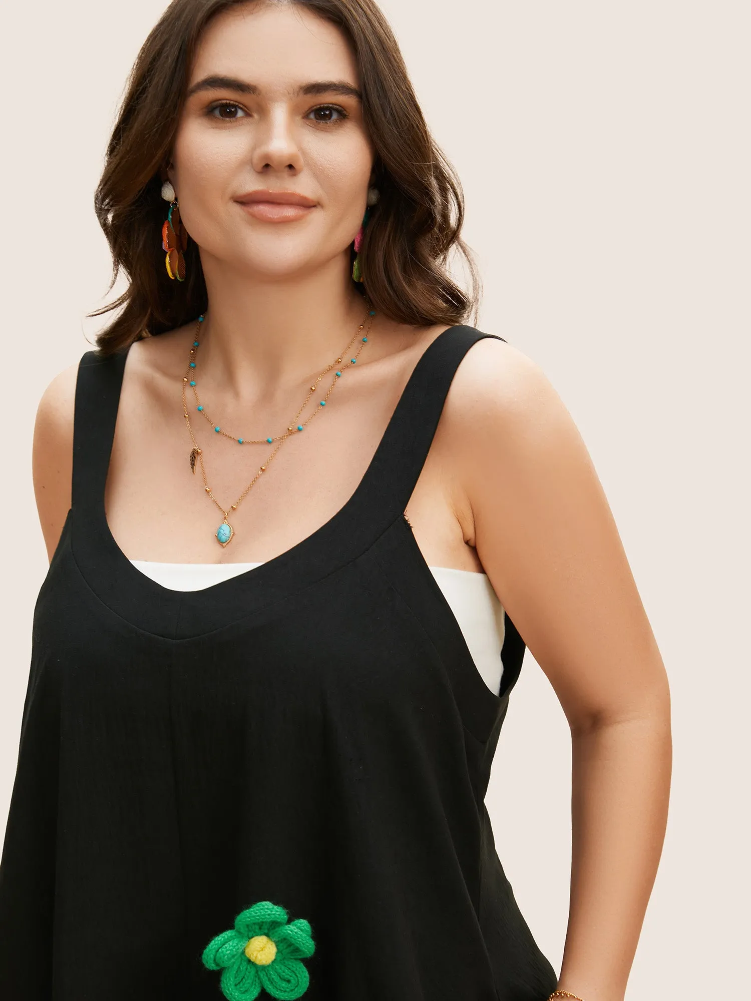 U Neck Stereo Flower Design Loose Romper sold by Bloomchic product image thumbnail 3