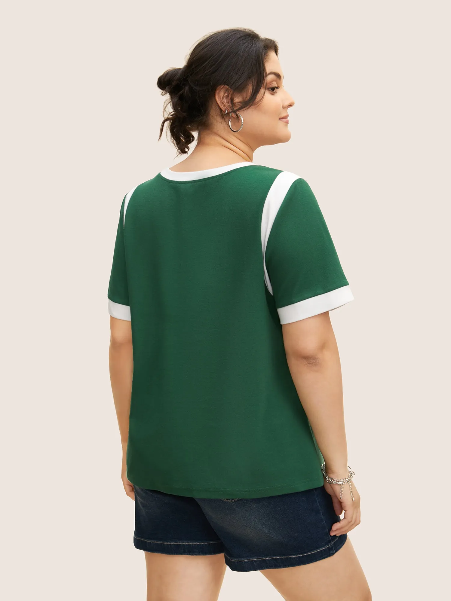 Contrast Letter Print Round Neck T-shirt sold by Bloomchic product image thumbnail 4