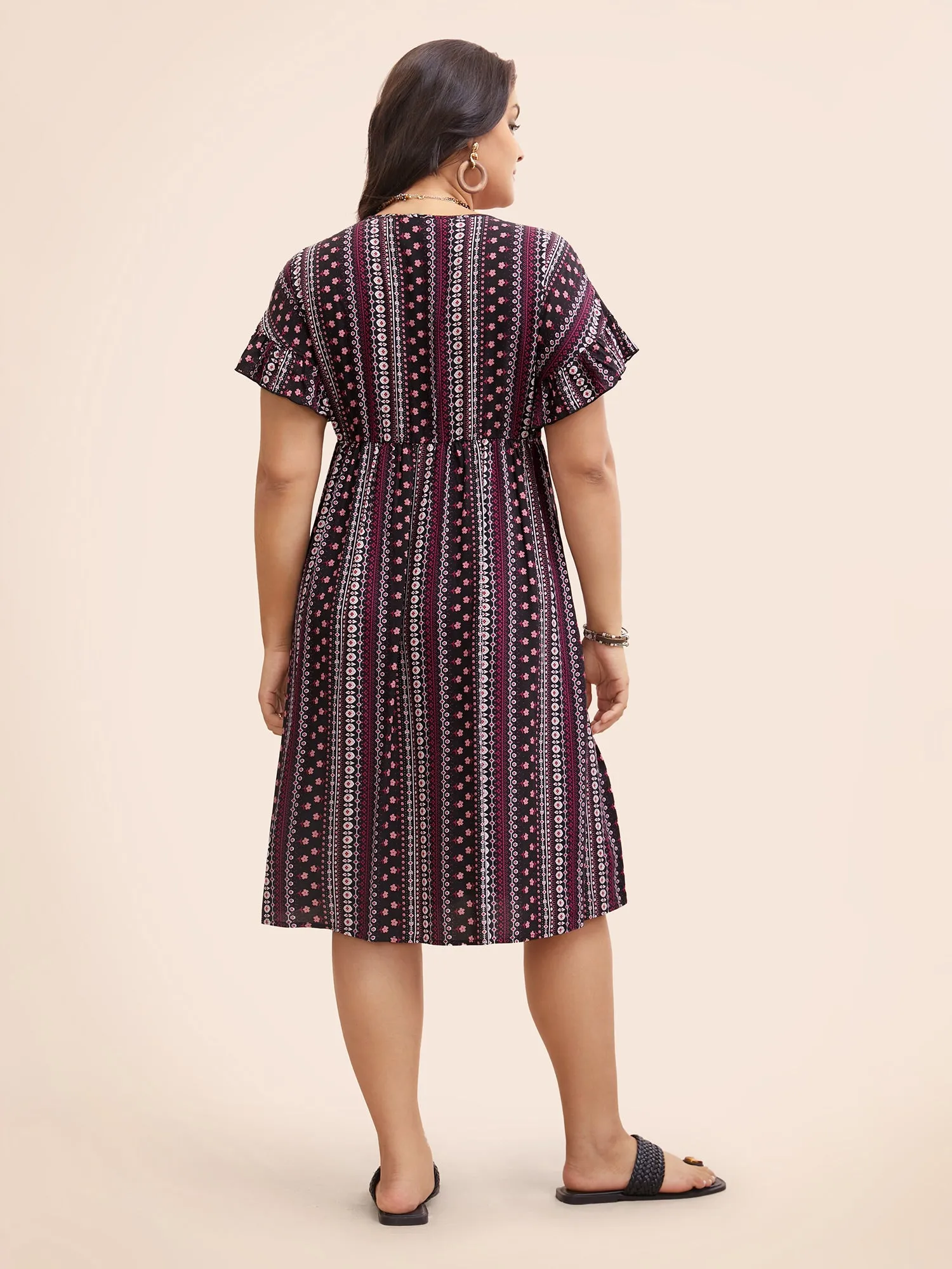 Bandana Print Pocket V Neck Ruffle Sleeve Dress sold by Bloomchic product image thumbnail 4