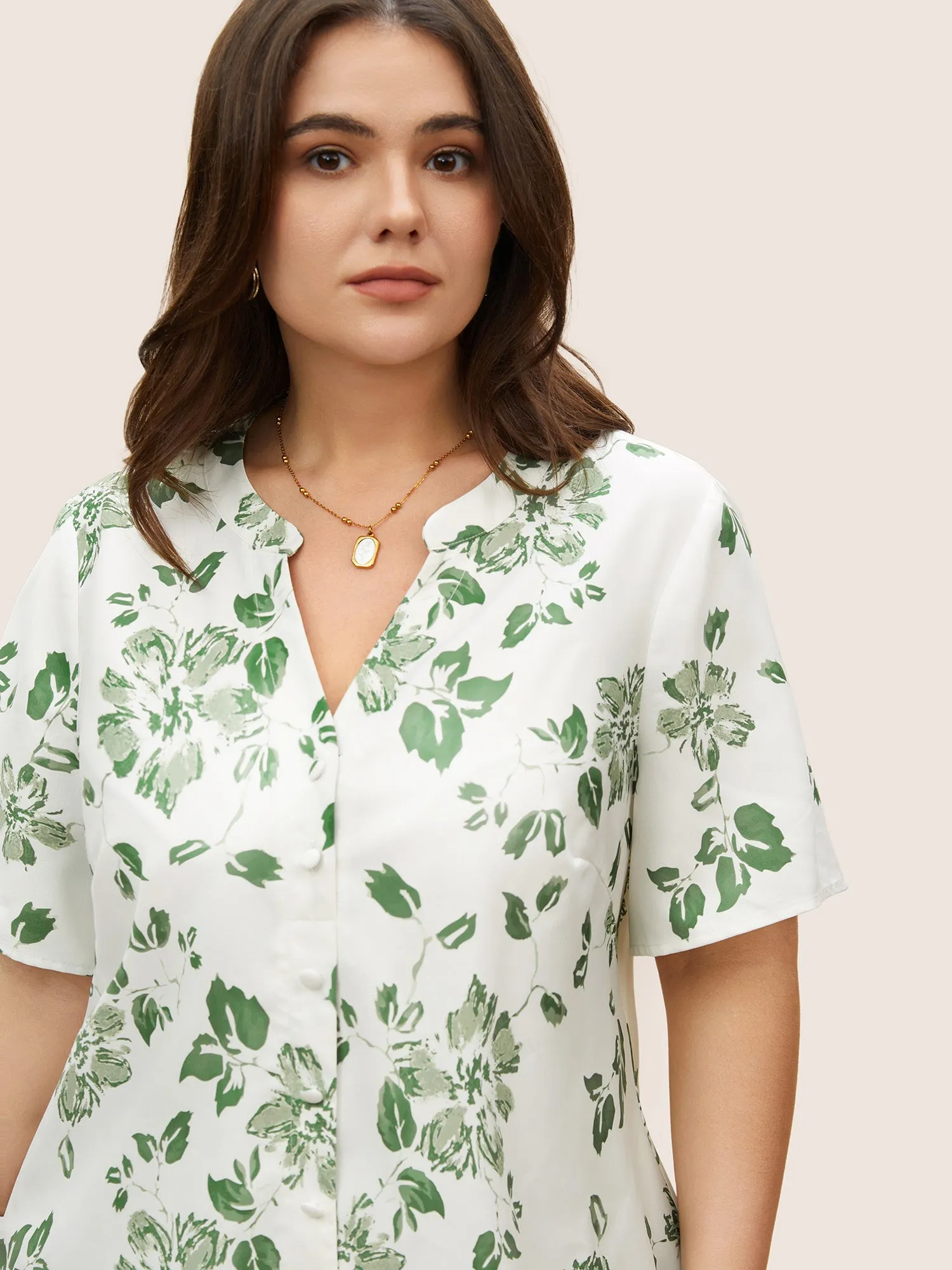 Floral Flat Collar Hanky Hem Blouse sold by Bloomchic product image thumbnail 4
