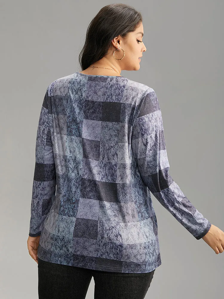 Colorblock Contrast Plaid Round Neck T-shirt sold by Bloomchic product image thumbnail 2